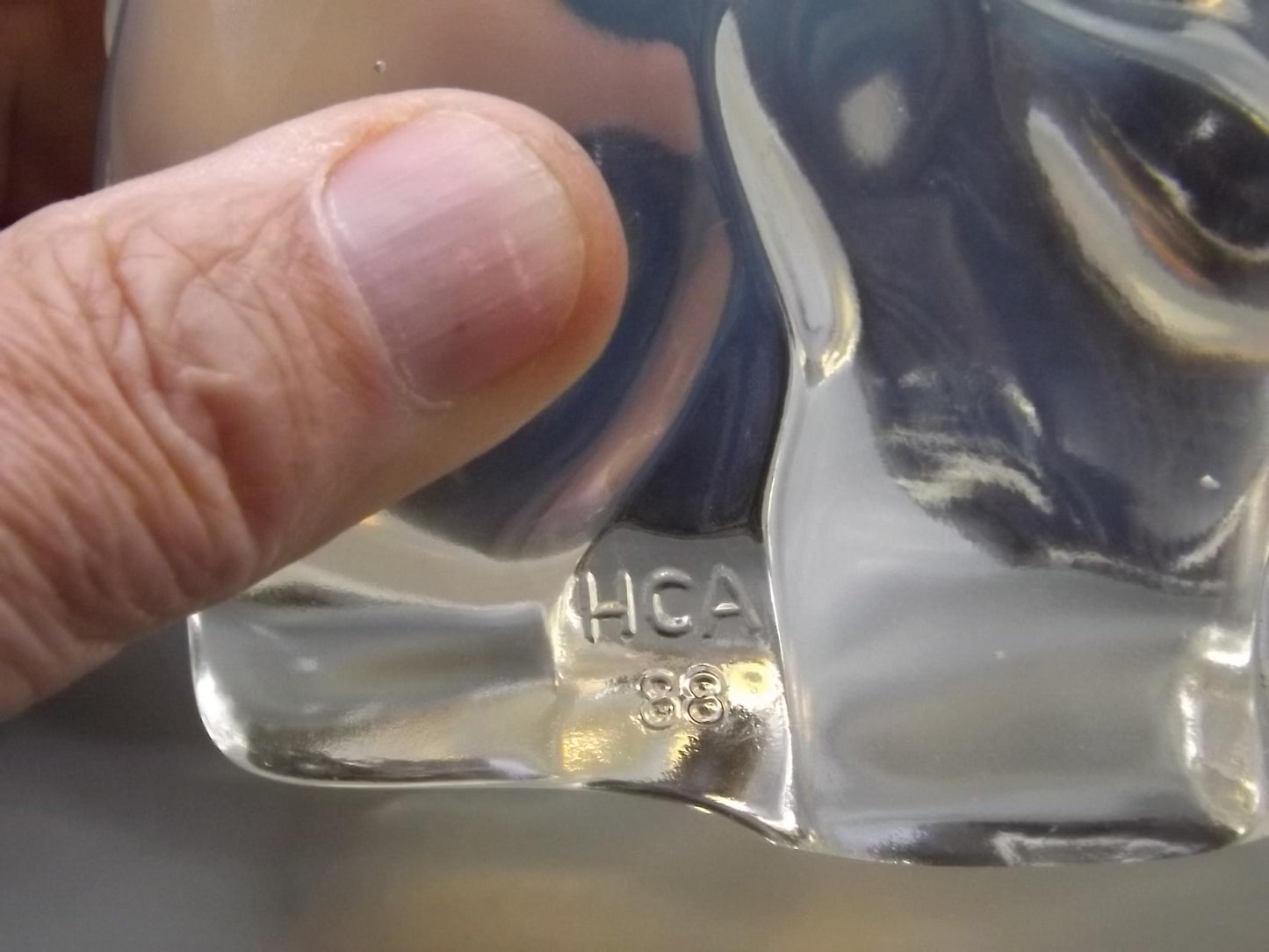 Vintage Heisey Opalescent Glass Elephant Figurines: HCA 88 & 87 Set