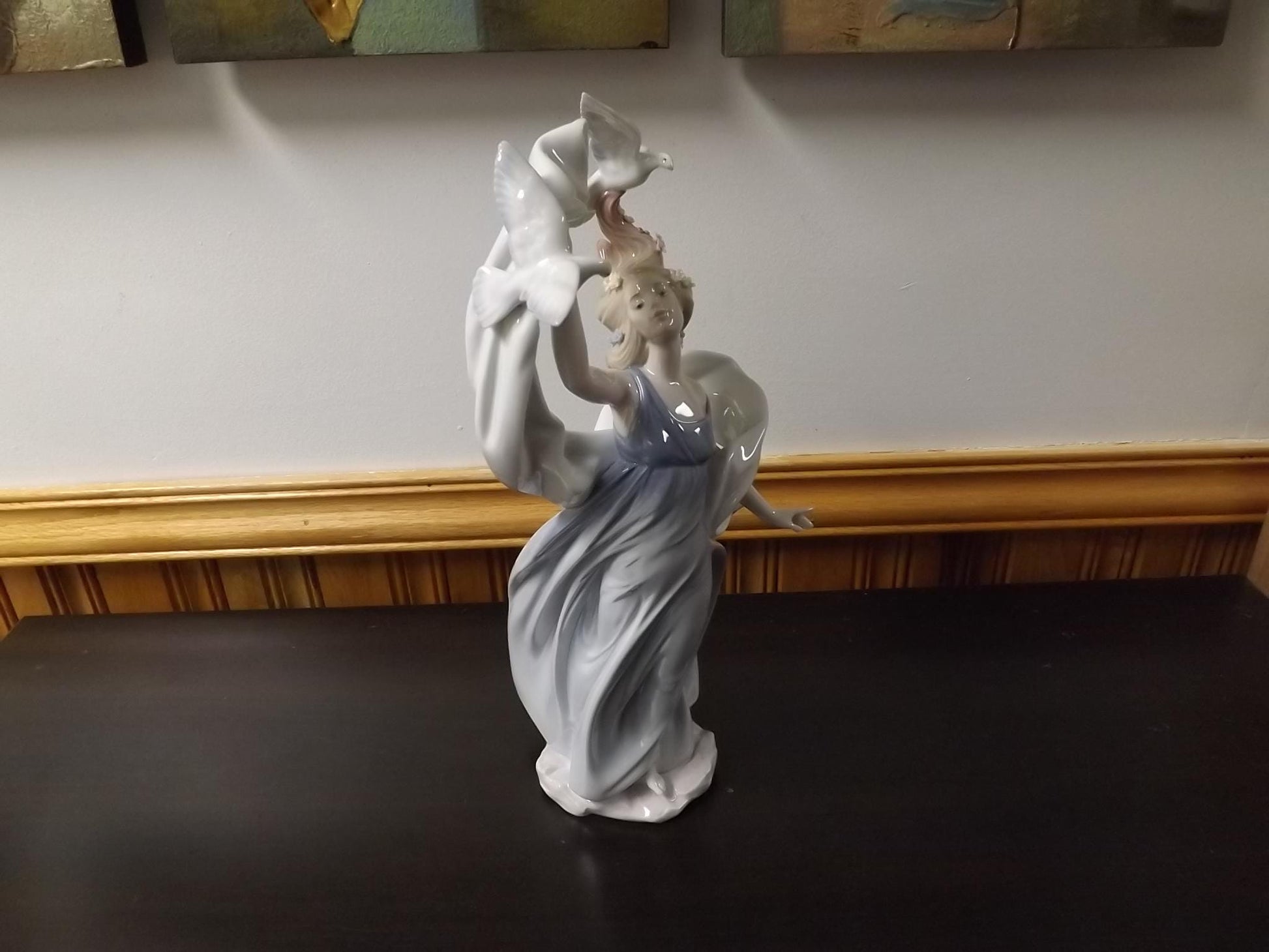 Vintage Lladro Figurine: Inspiration Millenium New Horizons, Woman with Doves (With Box & COA)