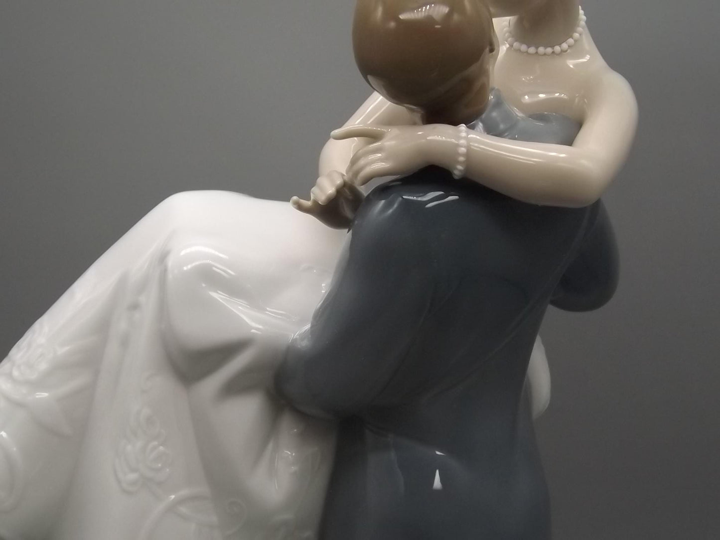 Vintage Lladro "The Happiest Day" Figurine #8029 - Newlyweds with Original Box