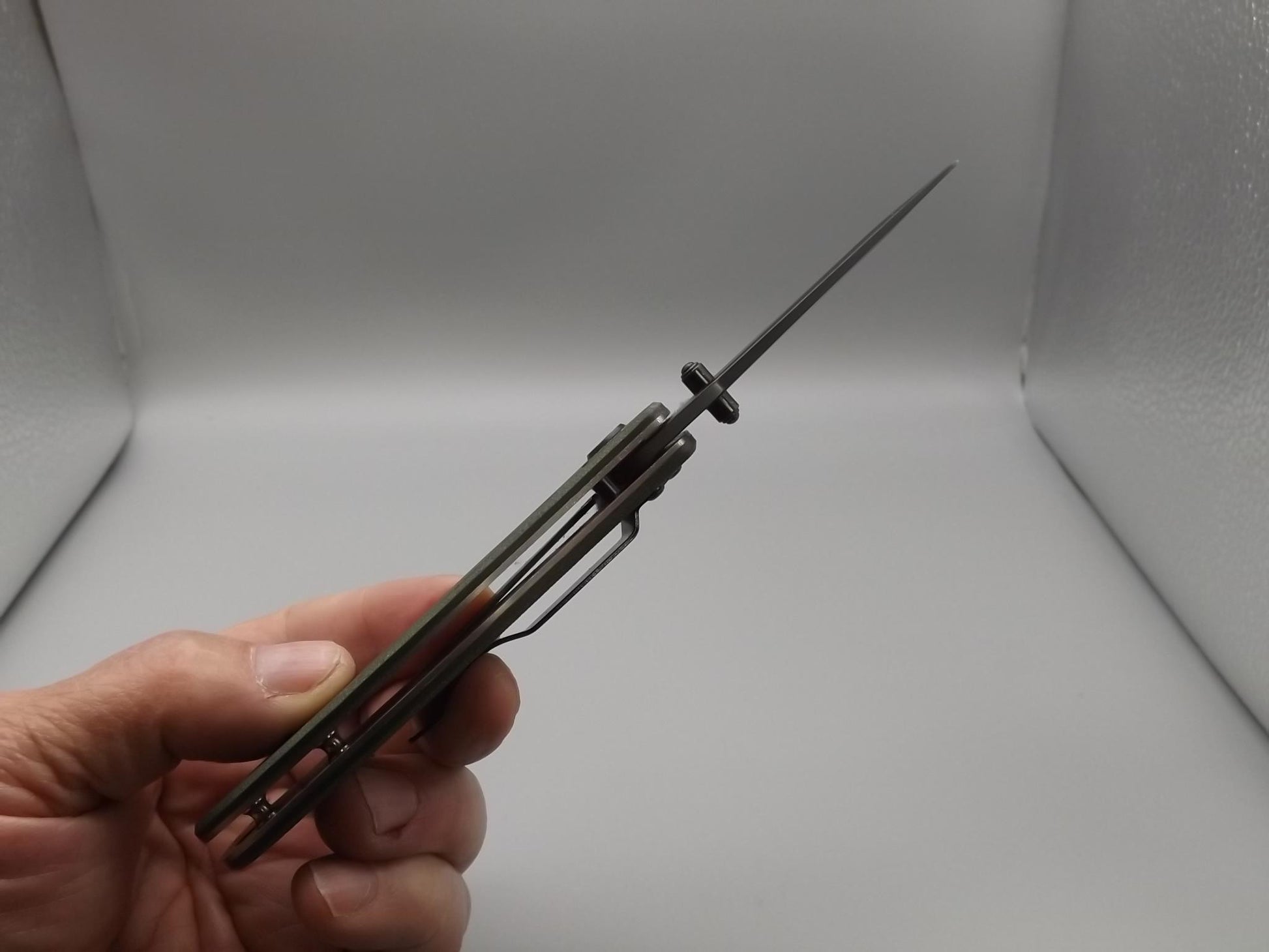 Schrade "Team Primo's" liner lock folding Tanto blade Knife. With original box and paperwork.