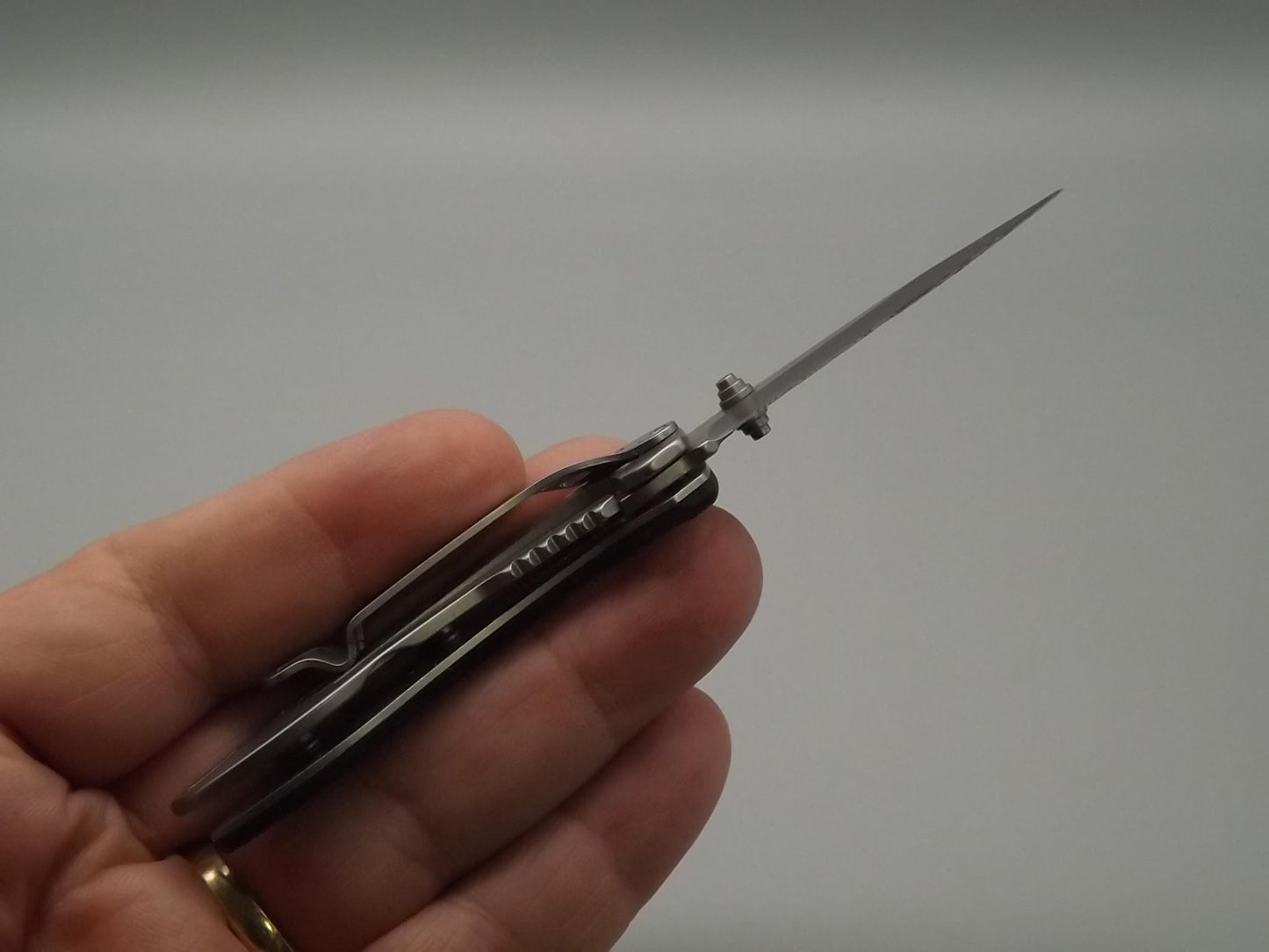 Schrade Extreme Survival Folding Knife: Lanyard & Belt Holder