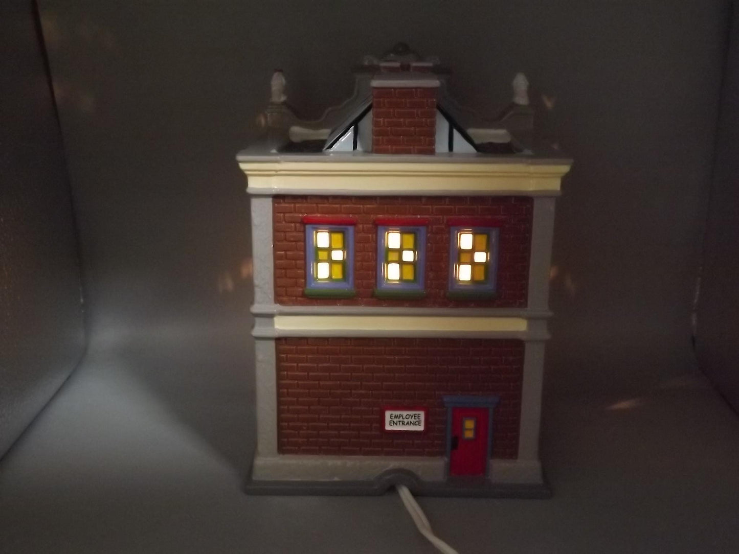 Vintage Snow Village "Noah's Stuffed Animals" Illuminated building seasonal display village scene. With box.