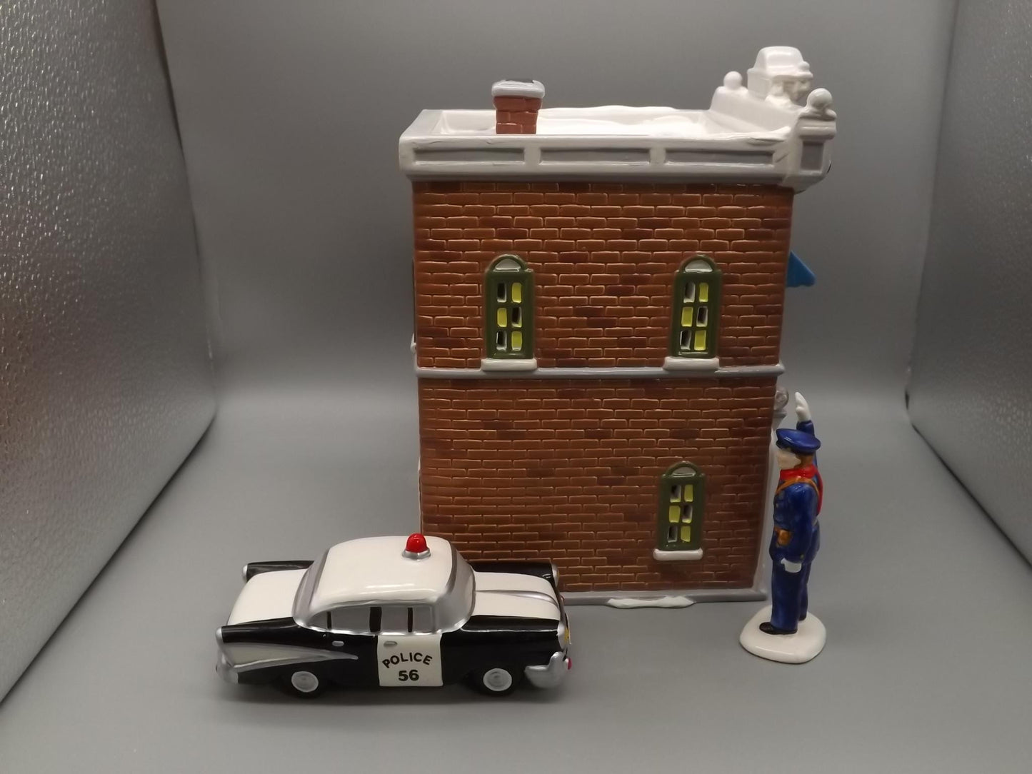 Vintage 1995 Snow Village Police Station with Car & Boxes