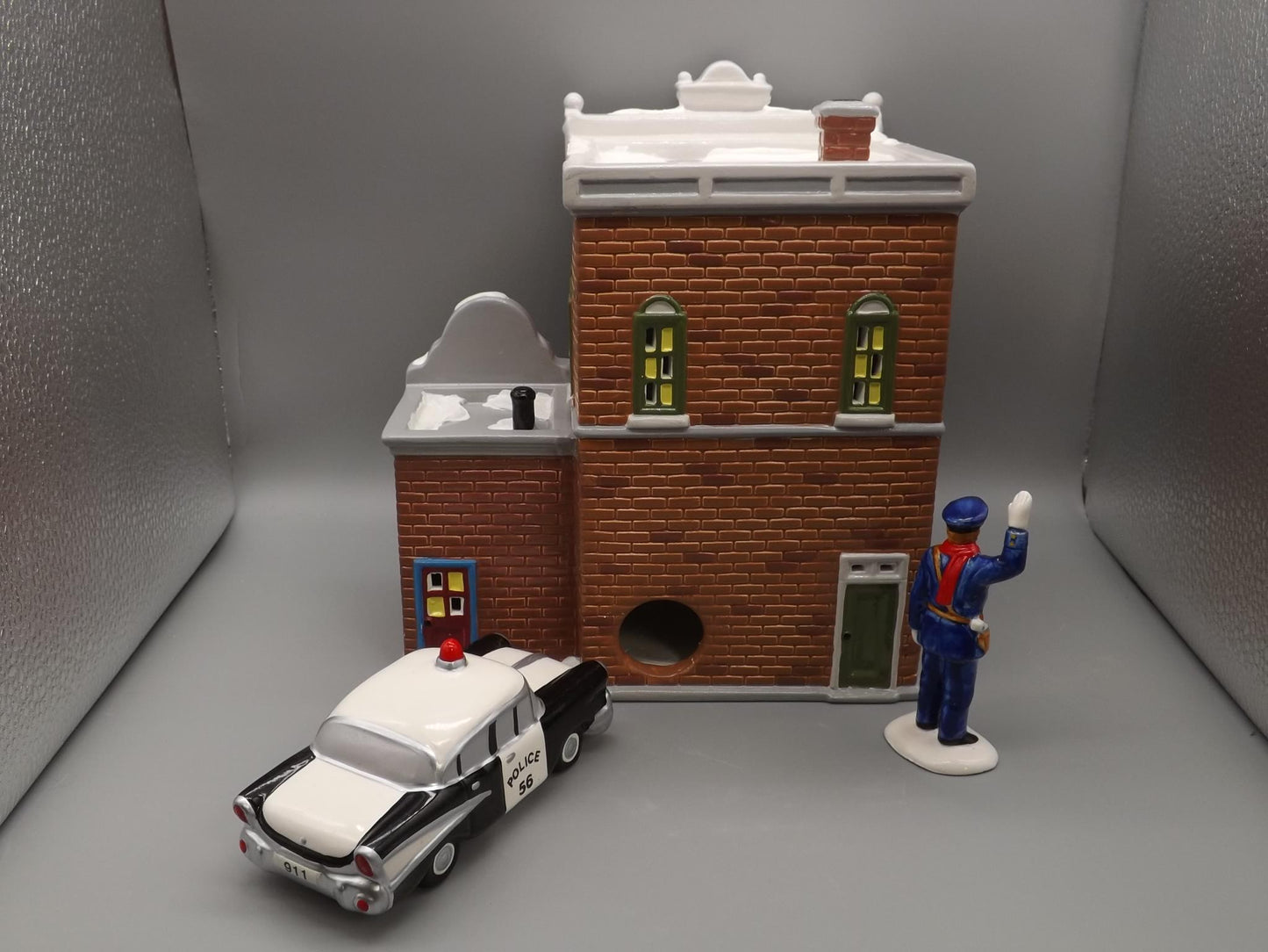 Vintage 1995 Snow Village Police Station with Car & Boxes