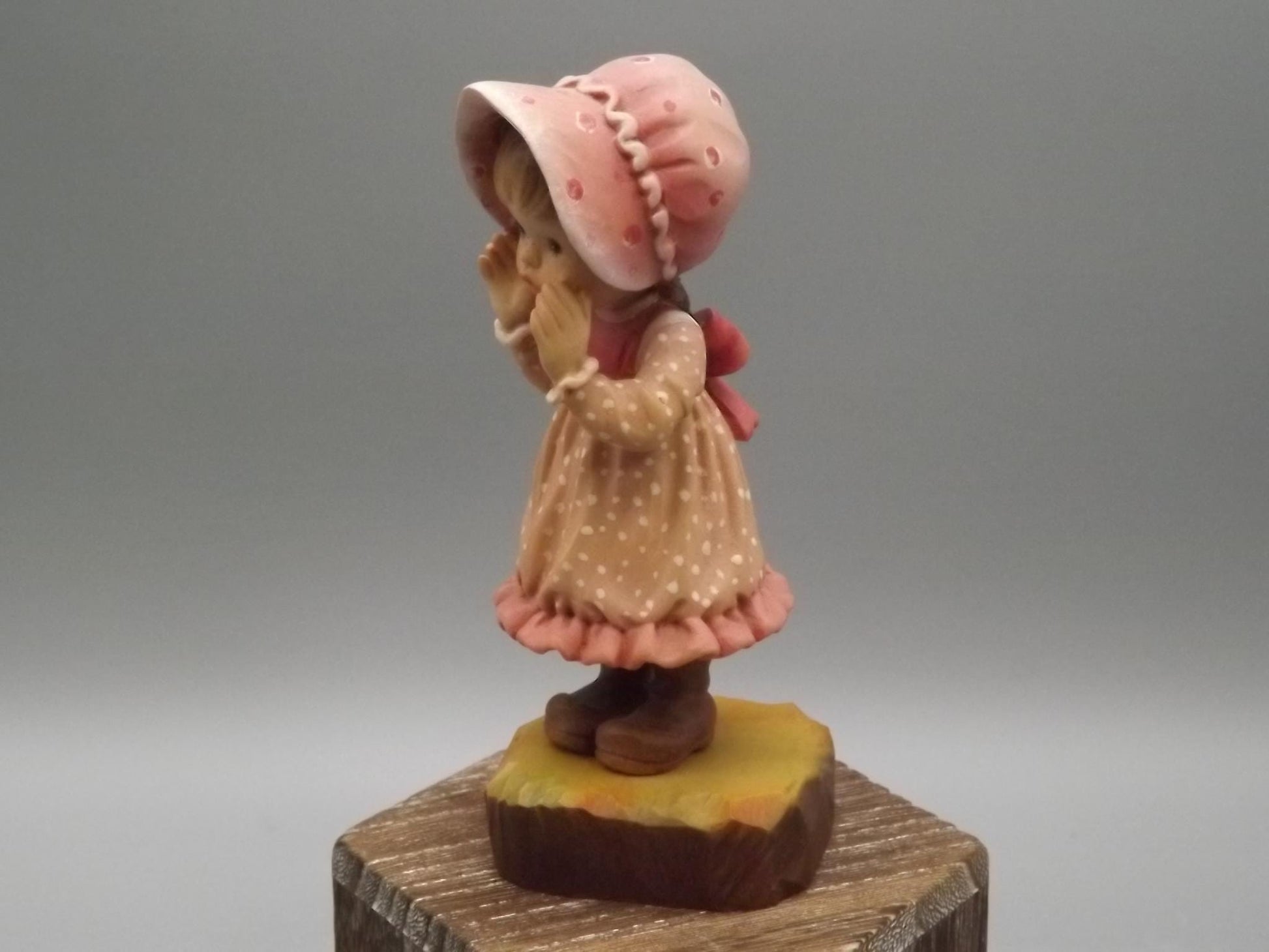 Vintage Anri Wood Figurine: "I Have a Secret" Sarah Kay Design