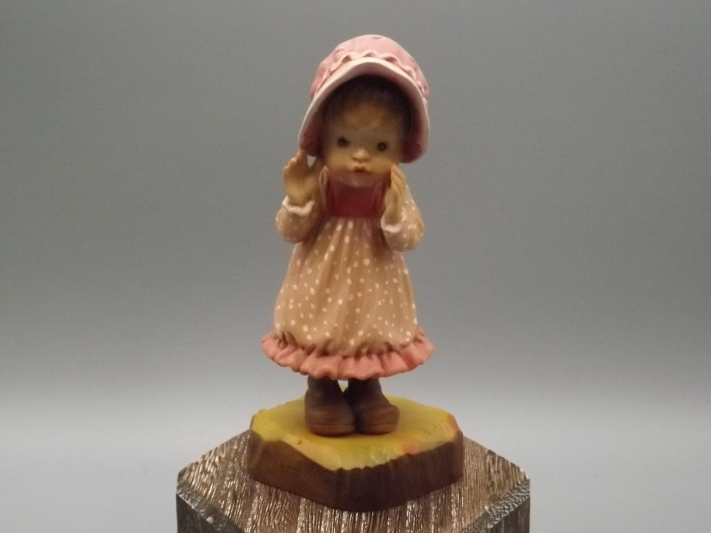 Vintage Anri Wood Figurine: "I Have a Secret" Sarah Kay Design