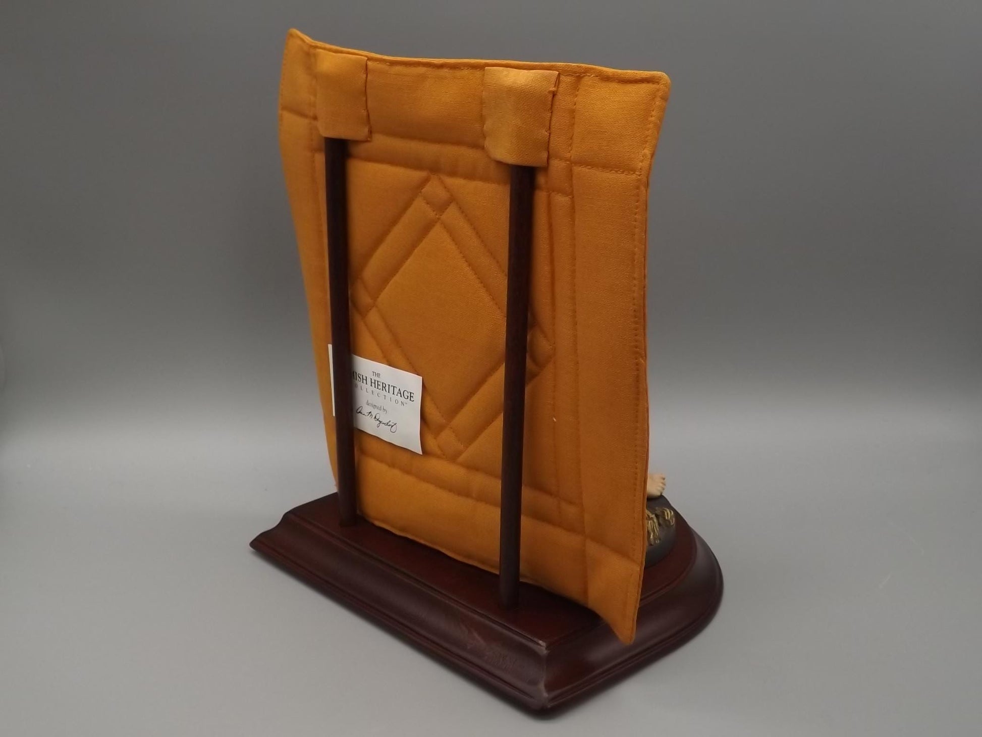 Willits Amish Heritage Figurine: "Eli and Benjamin" with Kitten