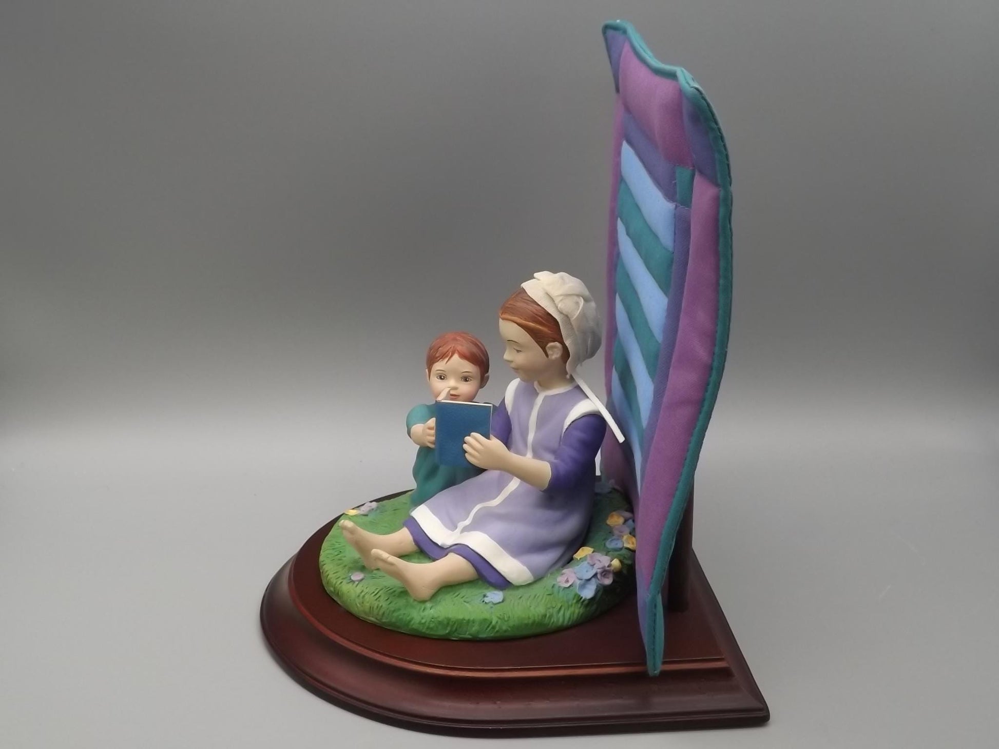 Vintage Willits Amish Figurine: "Sarah and Maggie" Reading