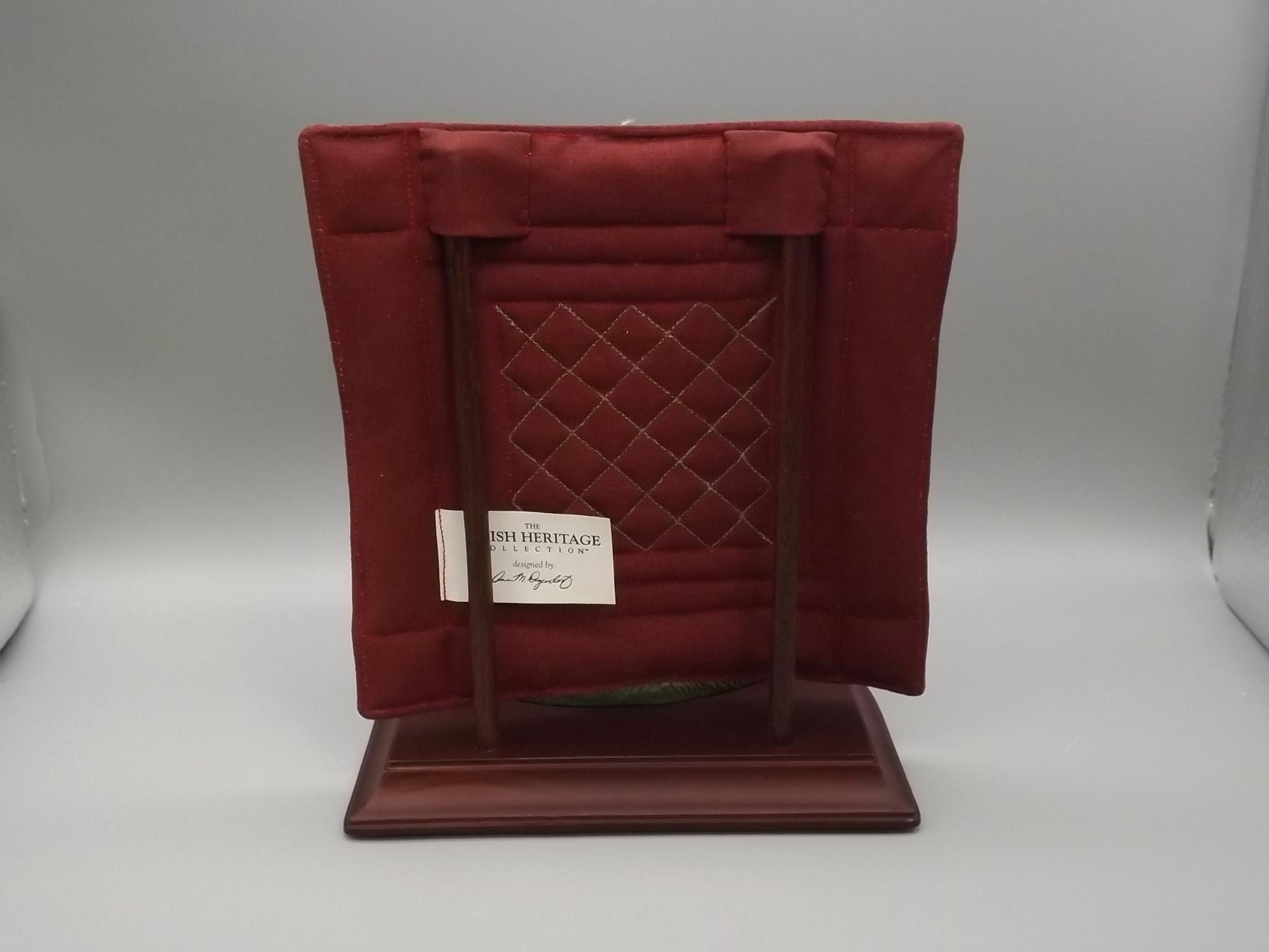 Vintage 1994 Willits Amish Figurine: "Feeding the Chickens"