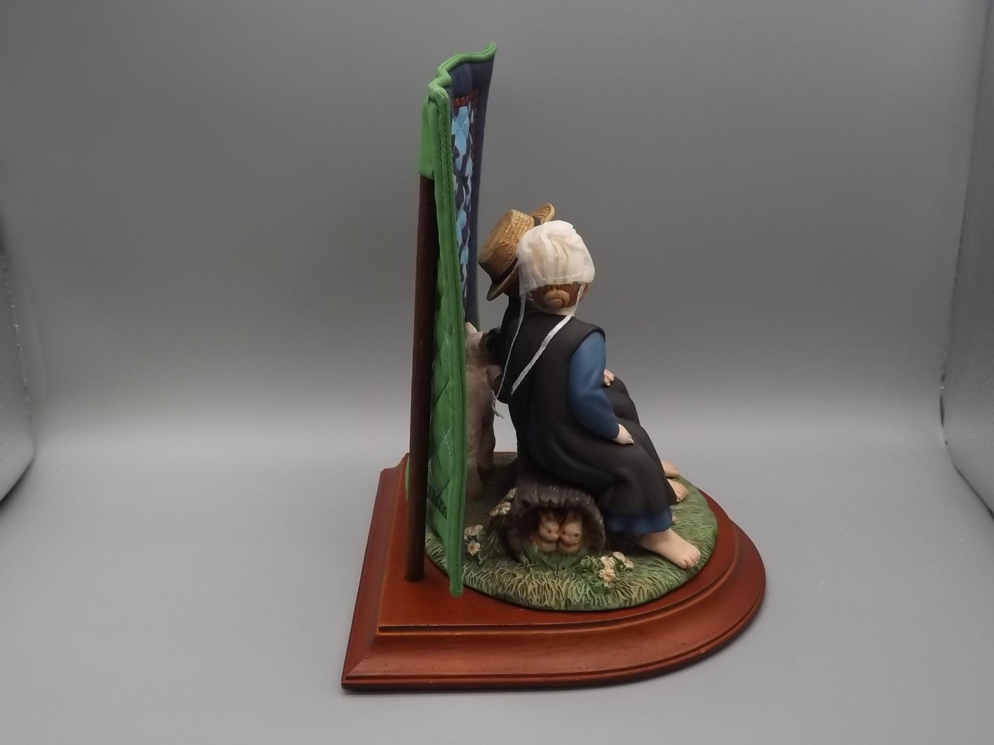 Vintage Willits Amish Heritage "First Kiss" Figurine, 1995