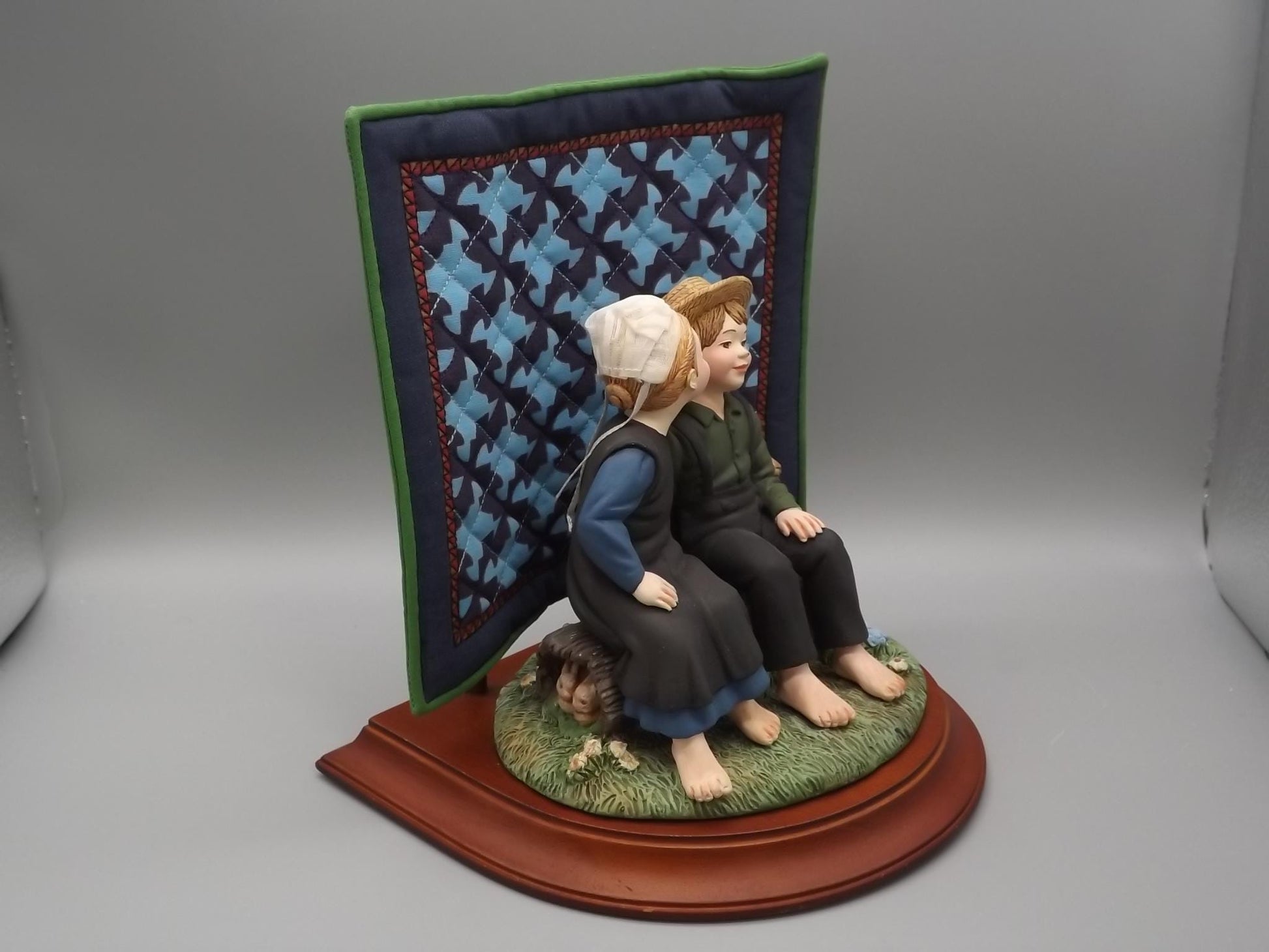 Vintage Willits Amish Heritage "First Kiss" Figurine, 1995