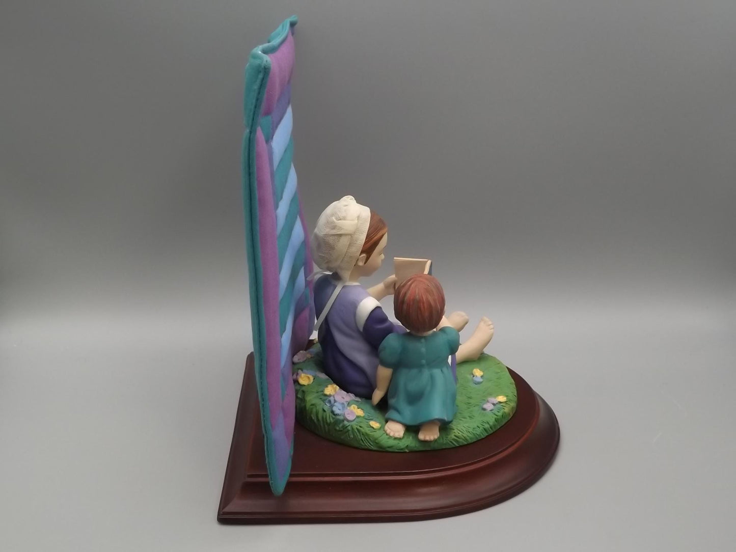 Vintage Willits Amish Figurine: "Sarah and Maggie" Reading