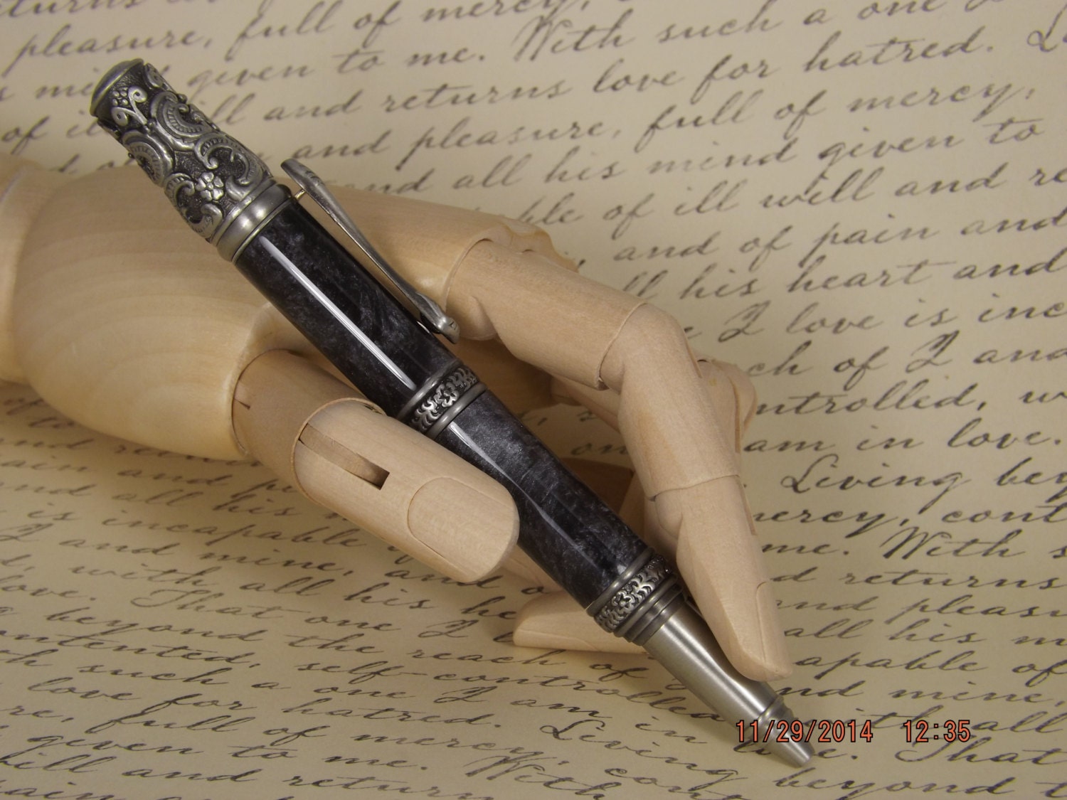 Handmade Victorian Pen, Antique Pewter with a Antique Silver Swirl acrylic body.