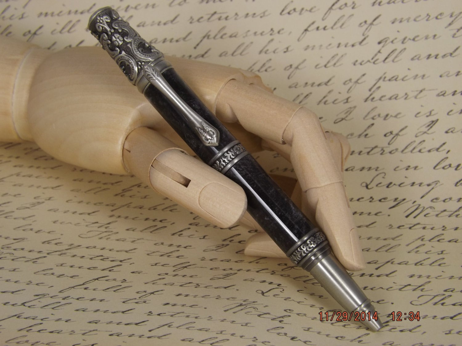 Handmade Victorian Pen, Antique Pewter with a Antique Silver Swirl acrylic body.
