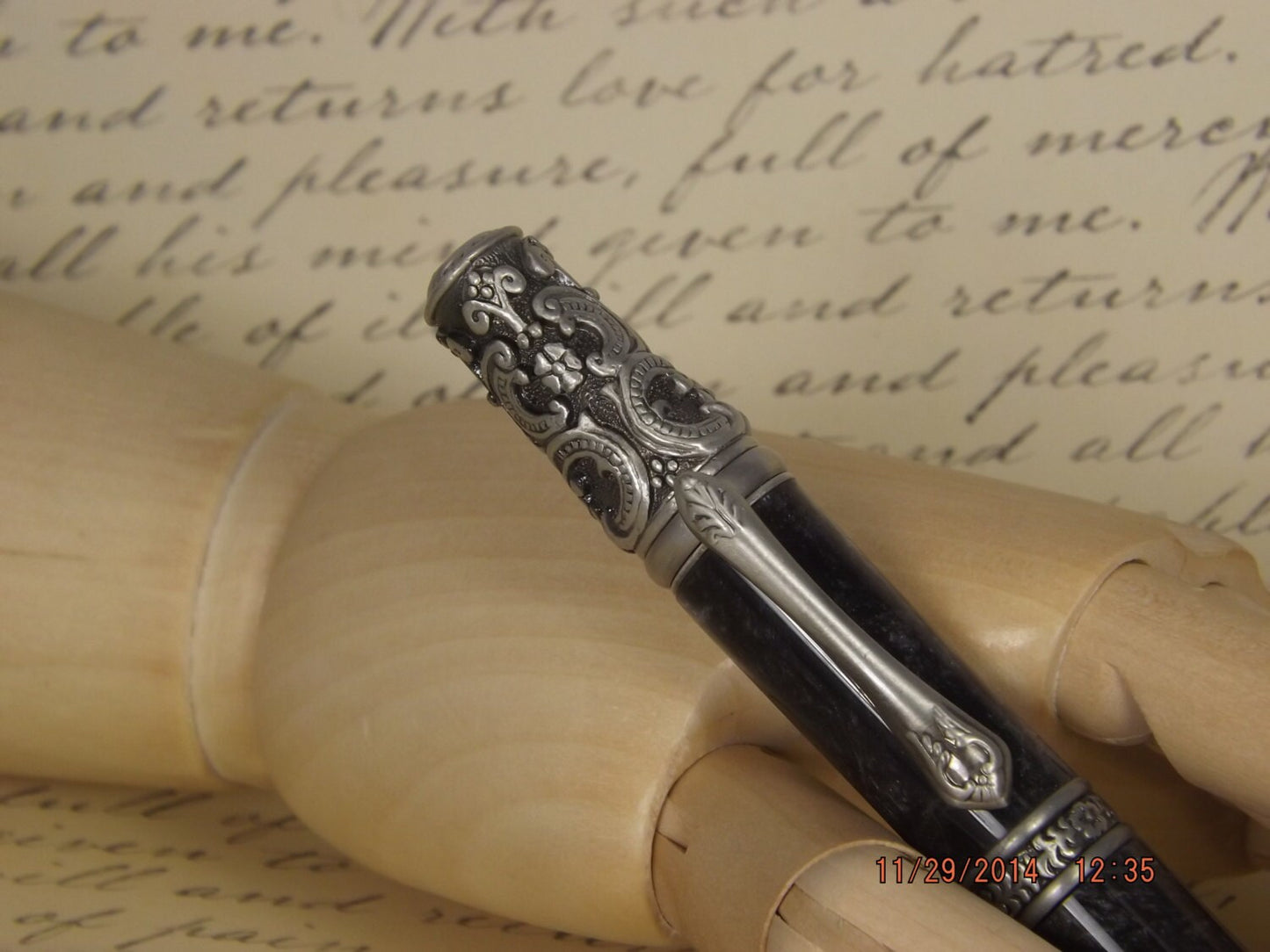 Handmade Victorian Pen, Antique Pewter with a Antique Silver Swirl acrylic body.