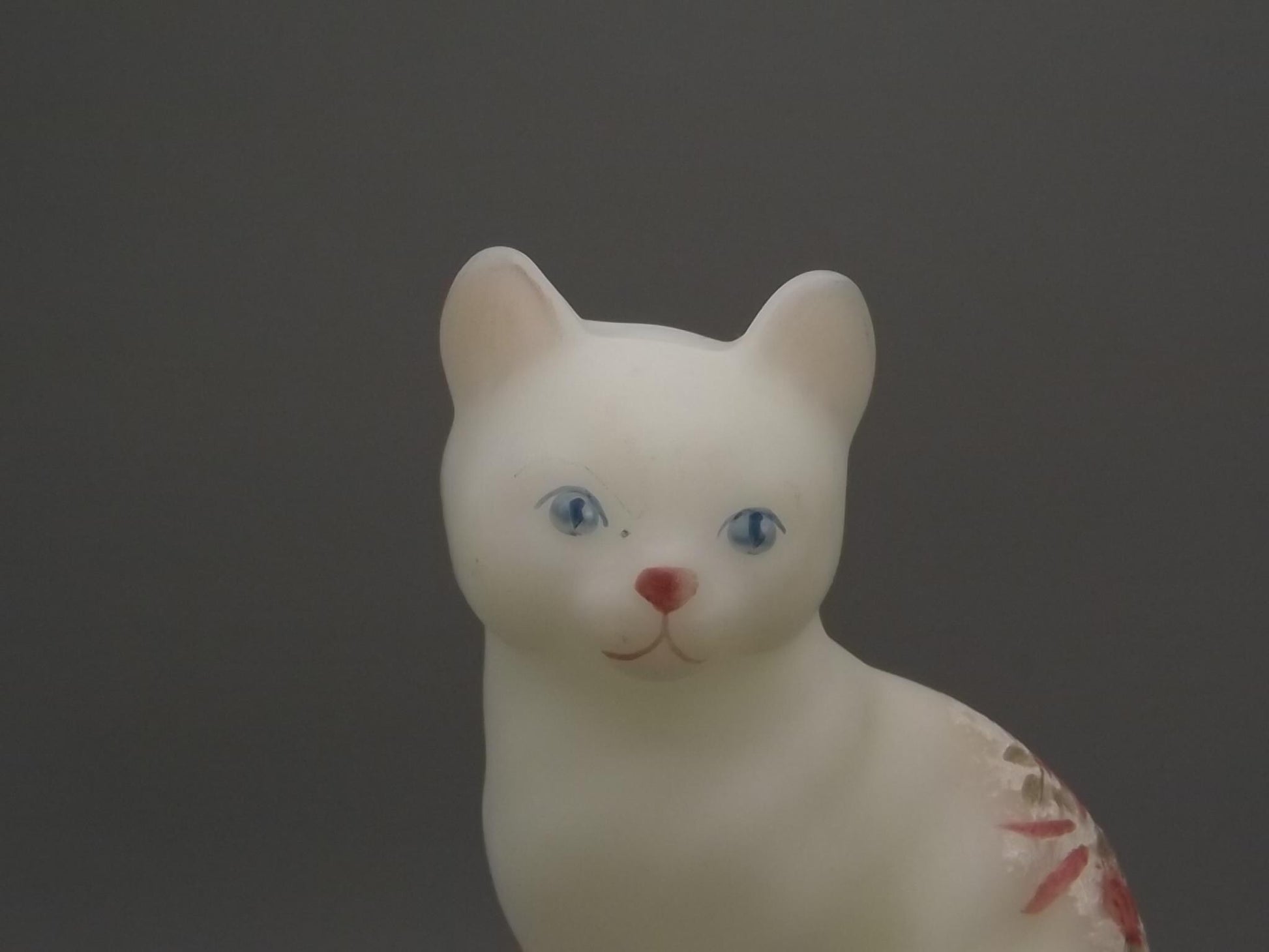 Vintage Fenton Hand-Painted Cat Figurine - Signed 1976