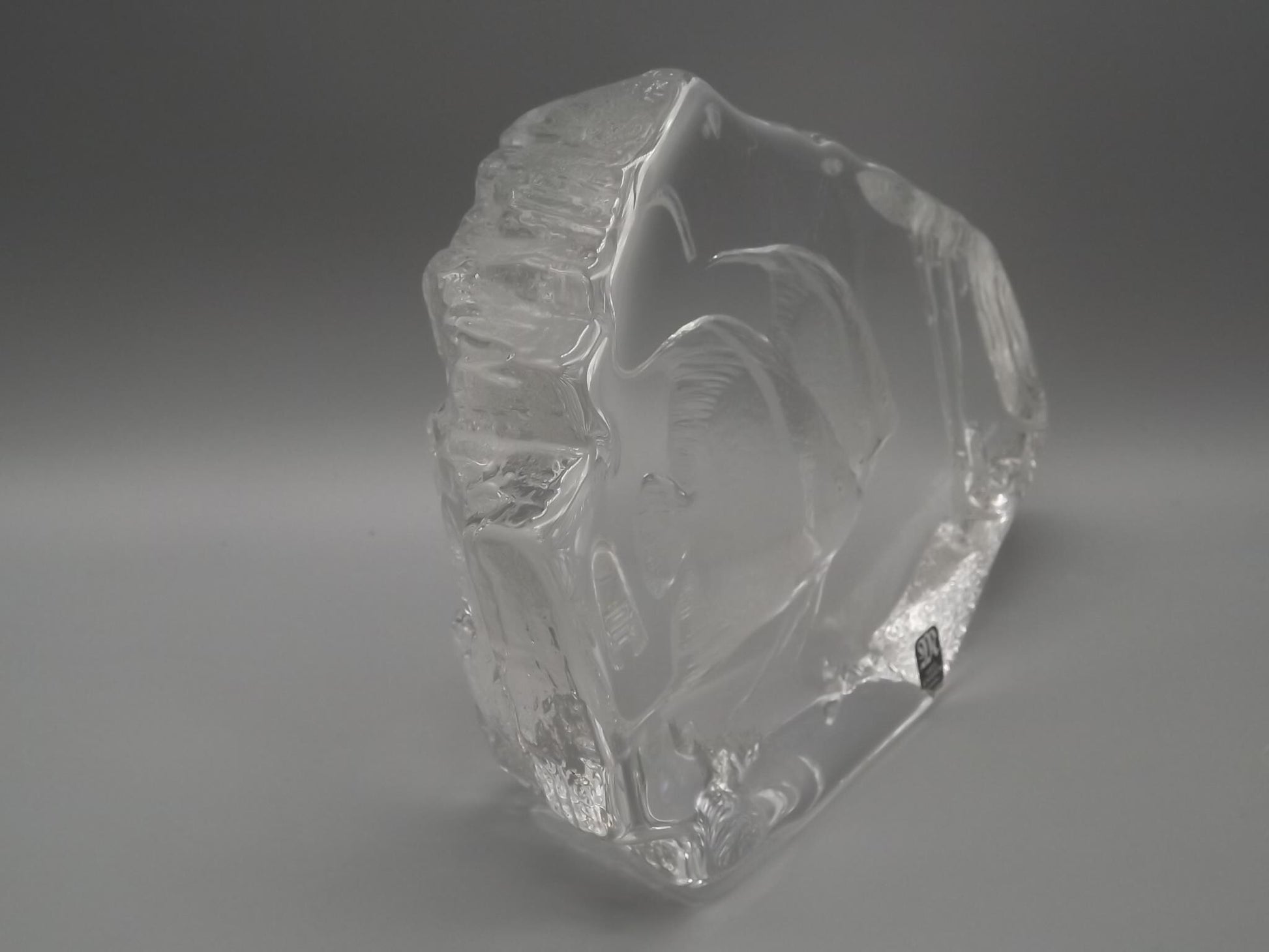 Mats Jonasson Angel Fish Glass Sculpture: Swedish Art Glass Figurine