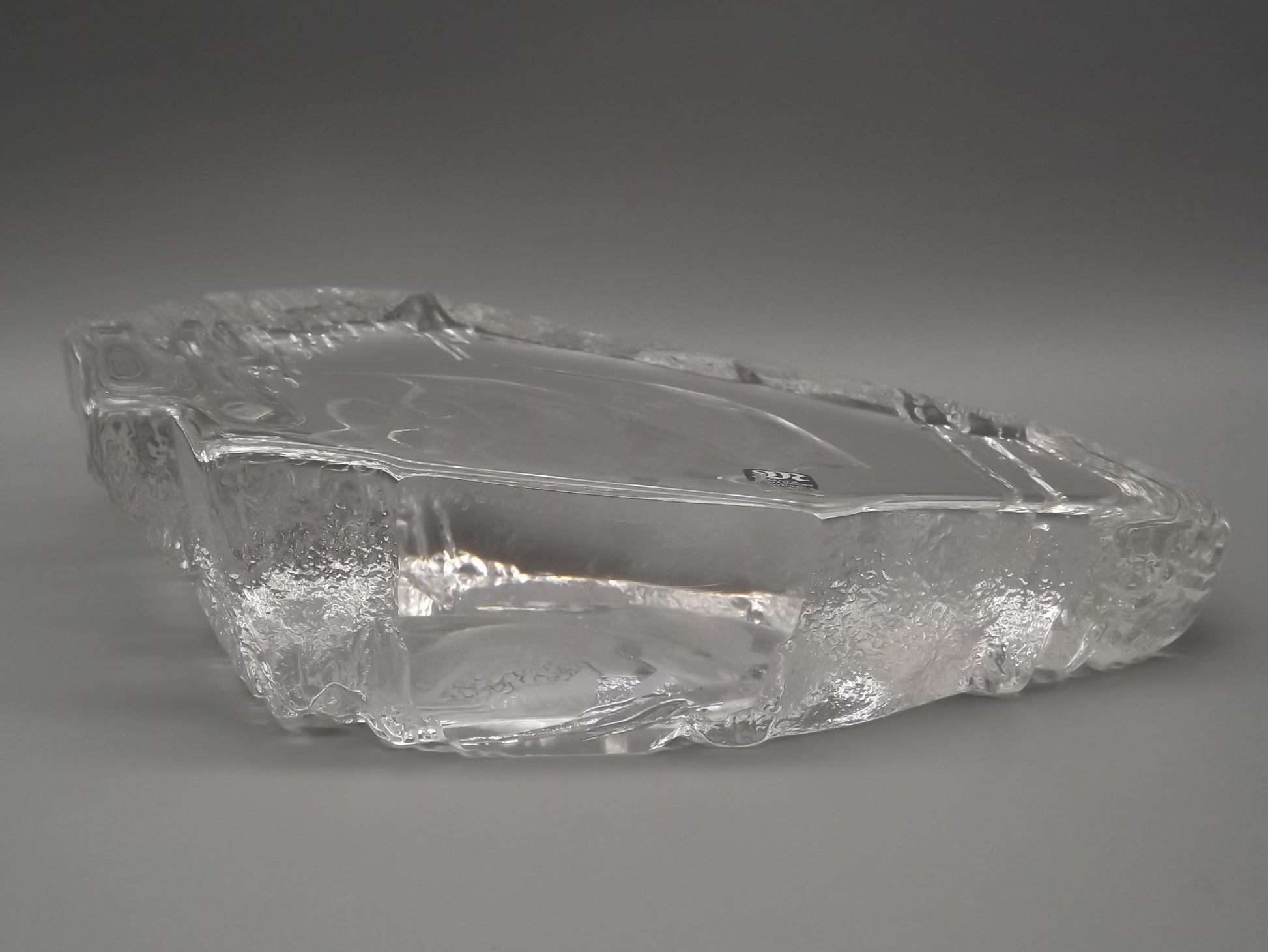 Mats Jonasson Angel Fish Glass Sculpture: Swedish Art Glass Figurine