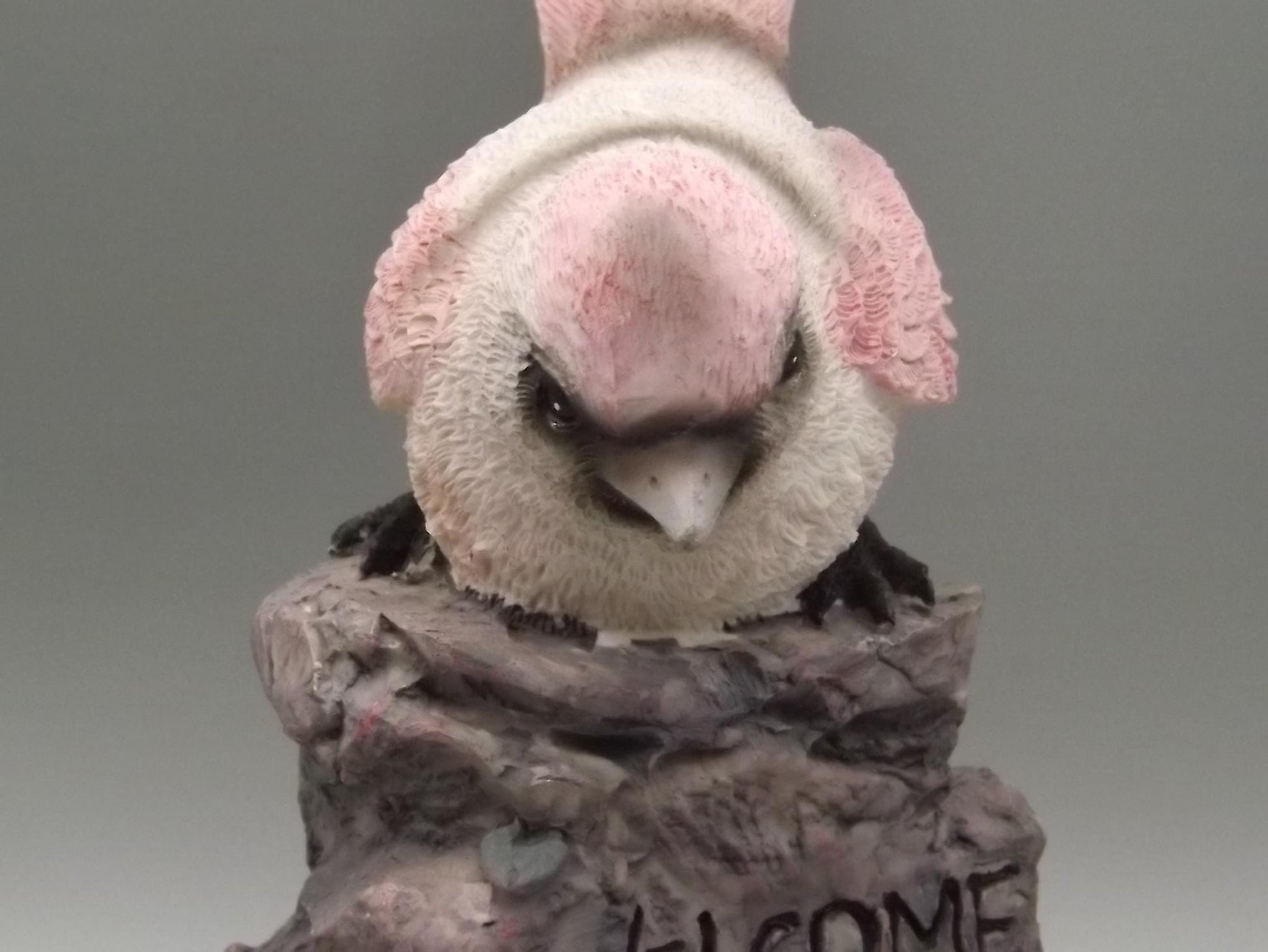 Pink Bird Figurine on Welcome Sign: Home Decor Gift