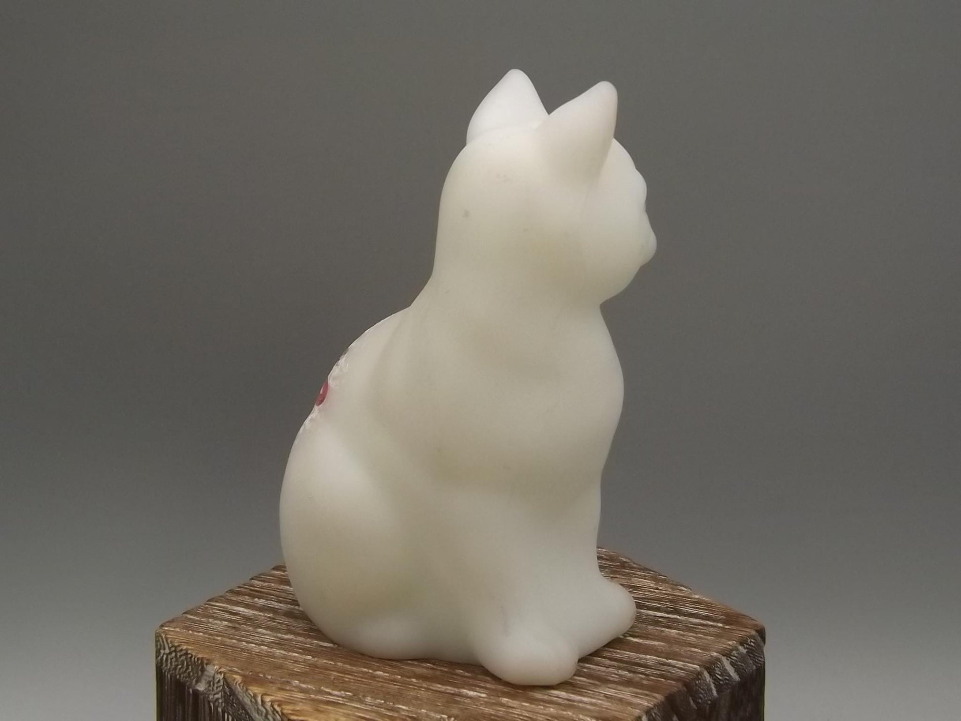 Vintage Fenton Hand-Painted Cat Figurine - Signed 1976