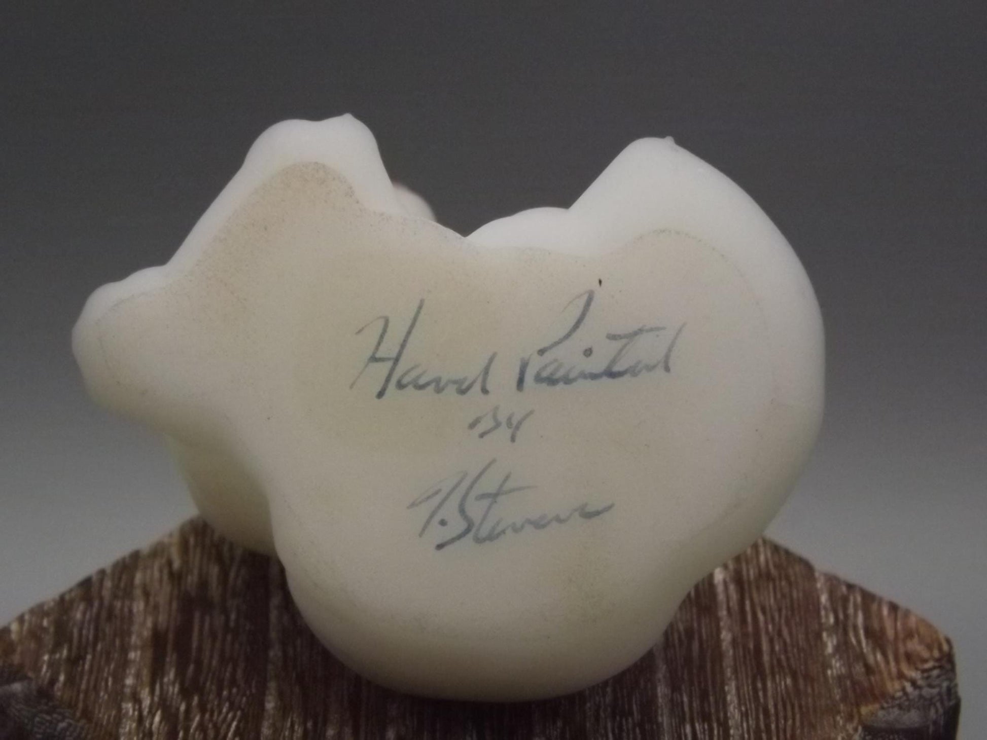 Vintage Fenton Hand-Painted Cat Figurine - Signed 1976