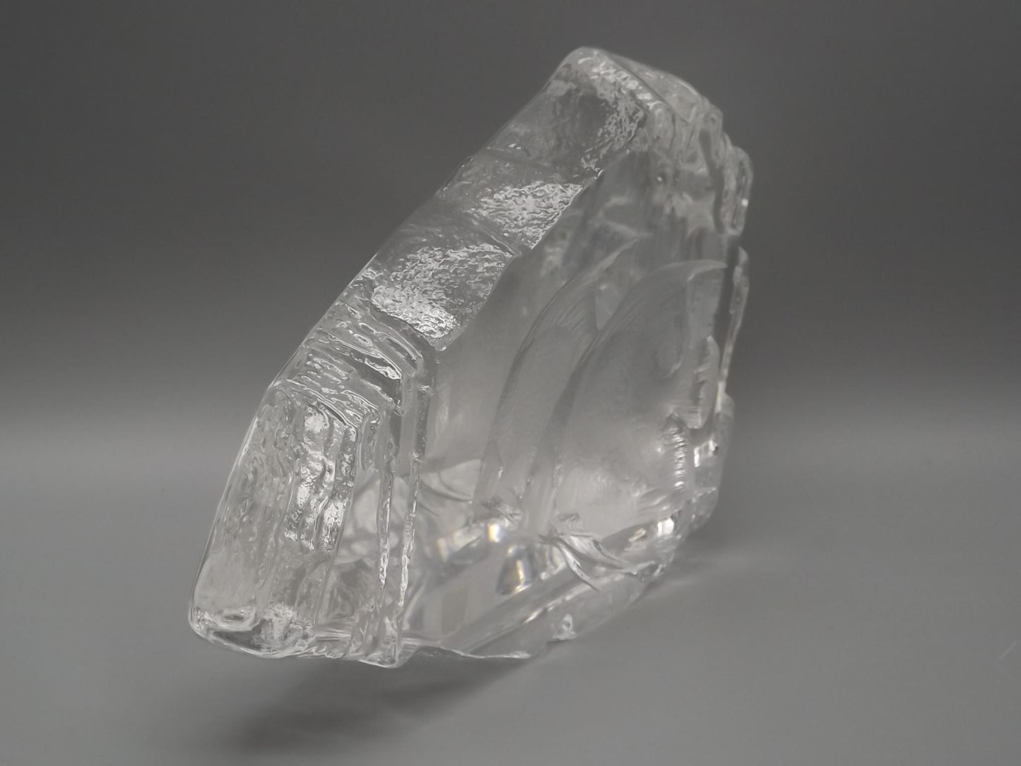 Mats Jonasson Angel Fish Glass Sculpture: Swedish Art Glass Figurine