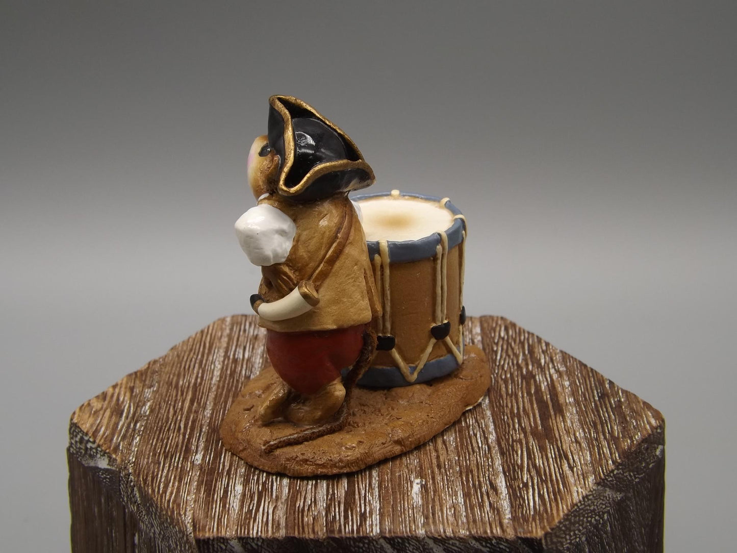 Vintage Wee Forest Folk Mouse Figurine: 1981 "Concord Minute Mouse"