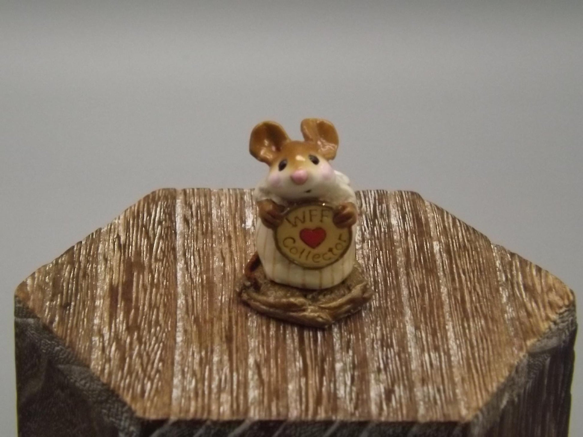 Vintage Wee Forest Folk Mouse Figurine: The Collector's Piece (1998) Hand Painted