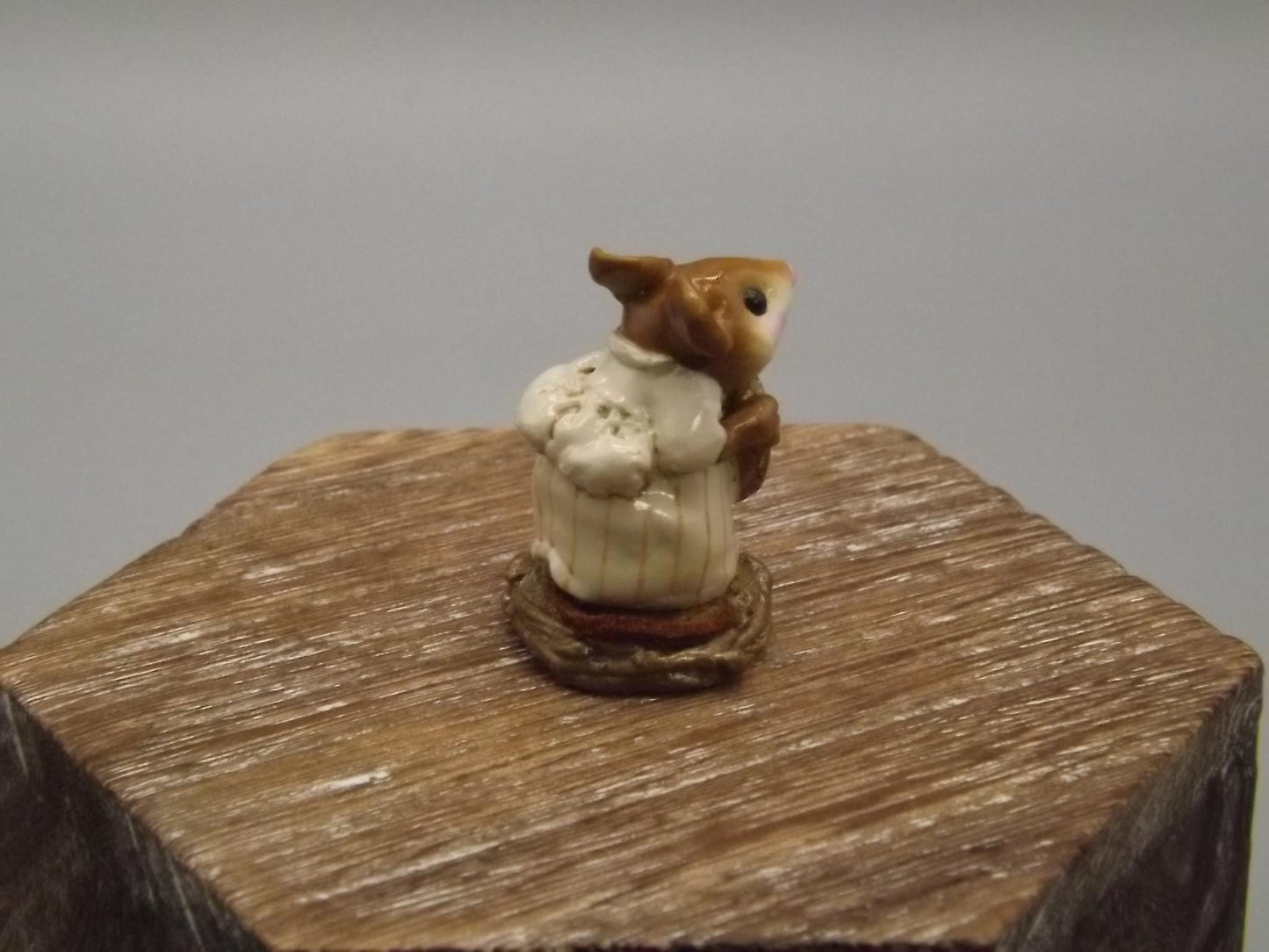 Vintage Wee Forest Folk Mouse Figurine: The Collector's Piece (1998) Hand Painted