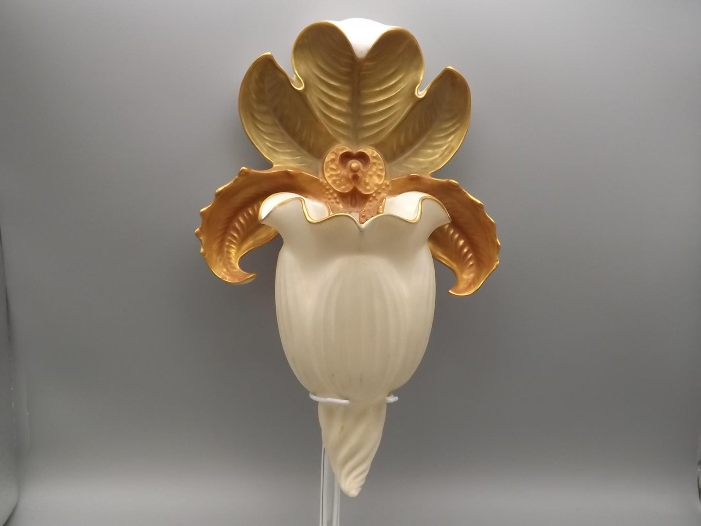 Vintage 1886 Royal Worcester Wall Pocket in excellent condition. An absolutely incredible piece. The date is verified by the markings.