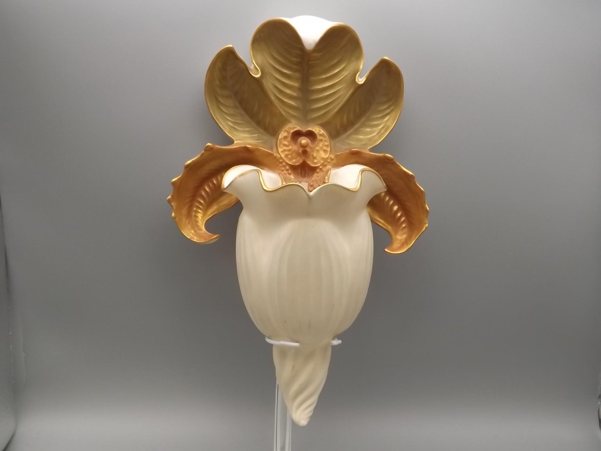 Vintage 1886 Royal Worcester Wall Pocket in excellent condition. An absolutely incredible piece. The date is verified by the markings.