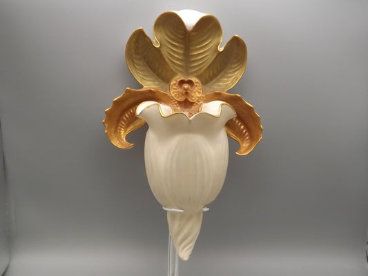 Vintage 1886 Royal Worcester Wall Pocket in excellent condition. An absolutely incredible piece. The date is verified by the markings.