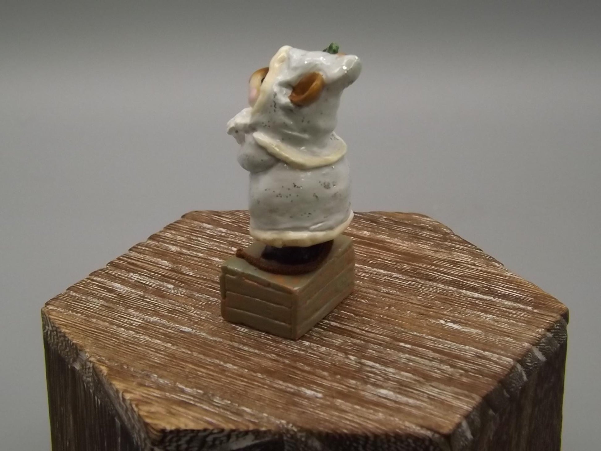 Vintage Wee Forest Folk Father Chris-Mouse Figurine: 1989 Hand-Painted Christmas Mouse