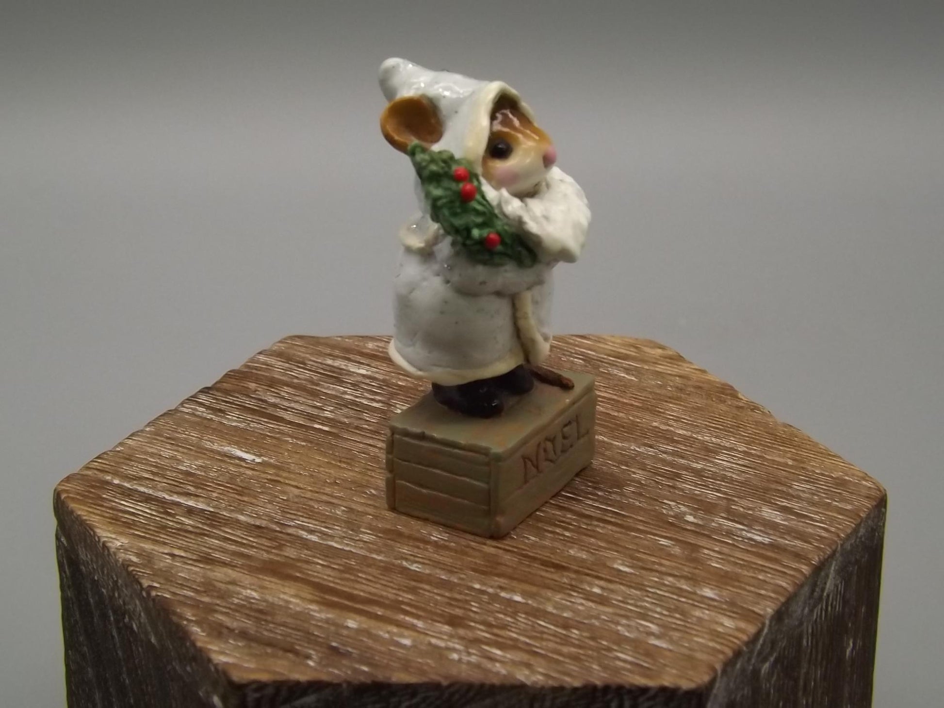 Vintage Wee Forest Folk Father Chris-Mouse Figurine: 1989 Hand-Painted Christmas Mouse