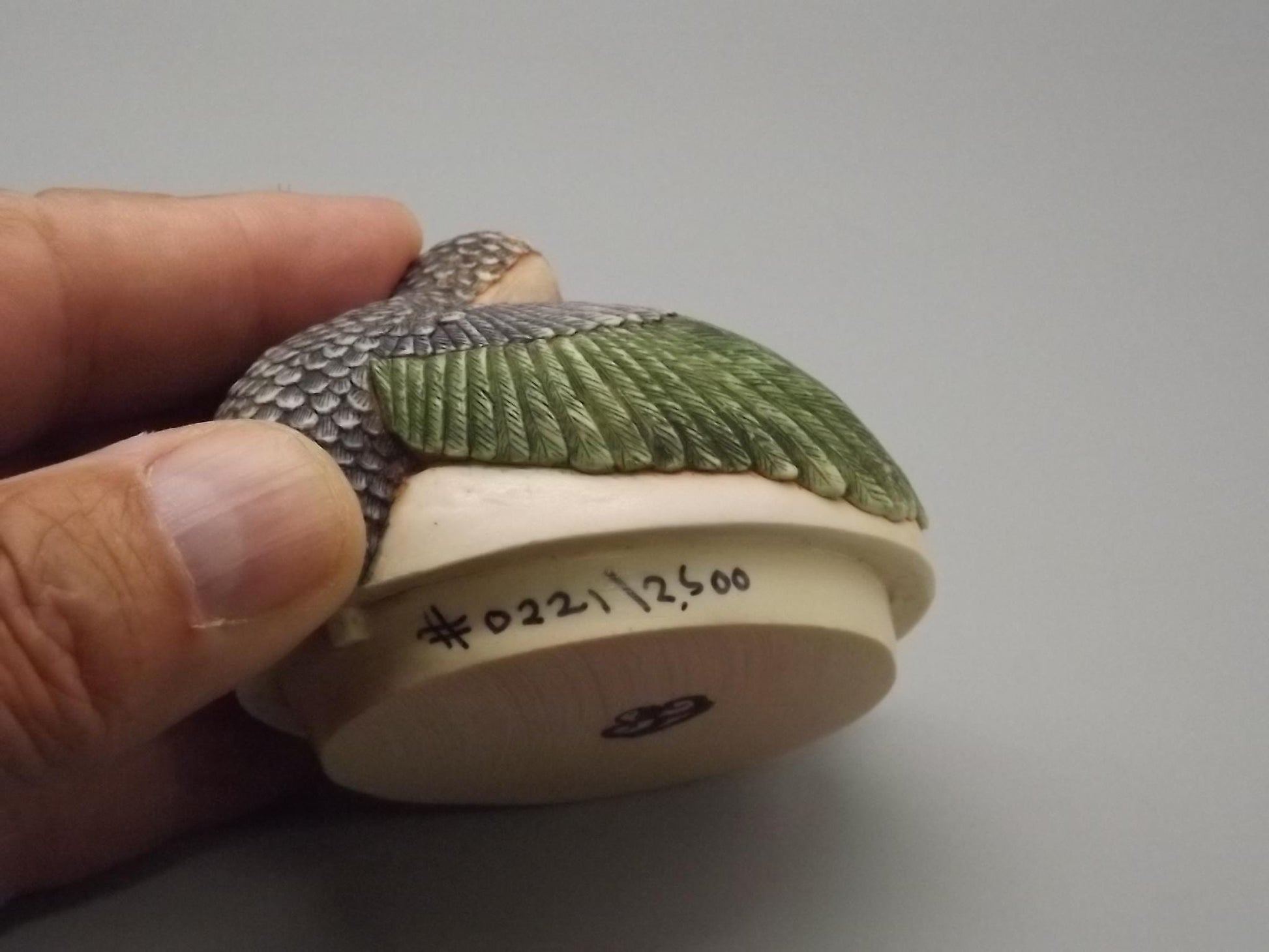 Vintage Harmony Kingdom Figurine: Sweet Nectar Hummingbird Box, Limited Edition