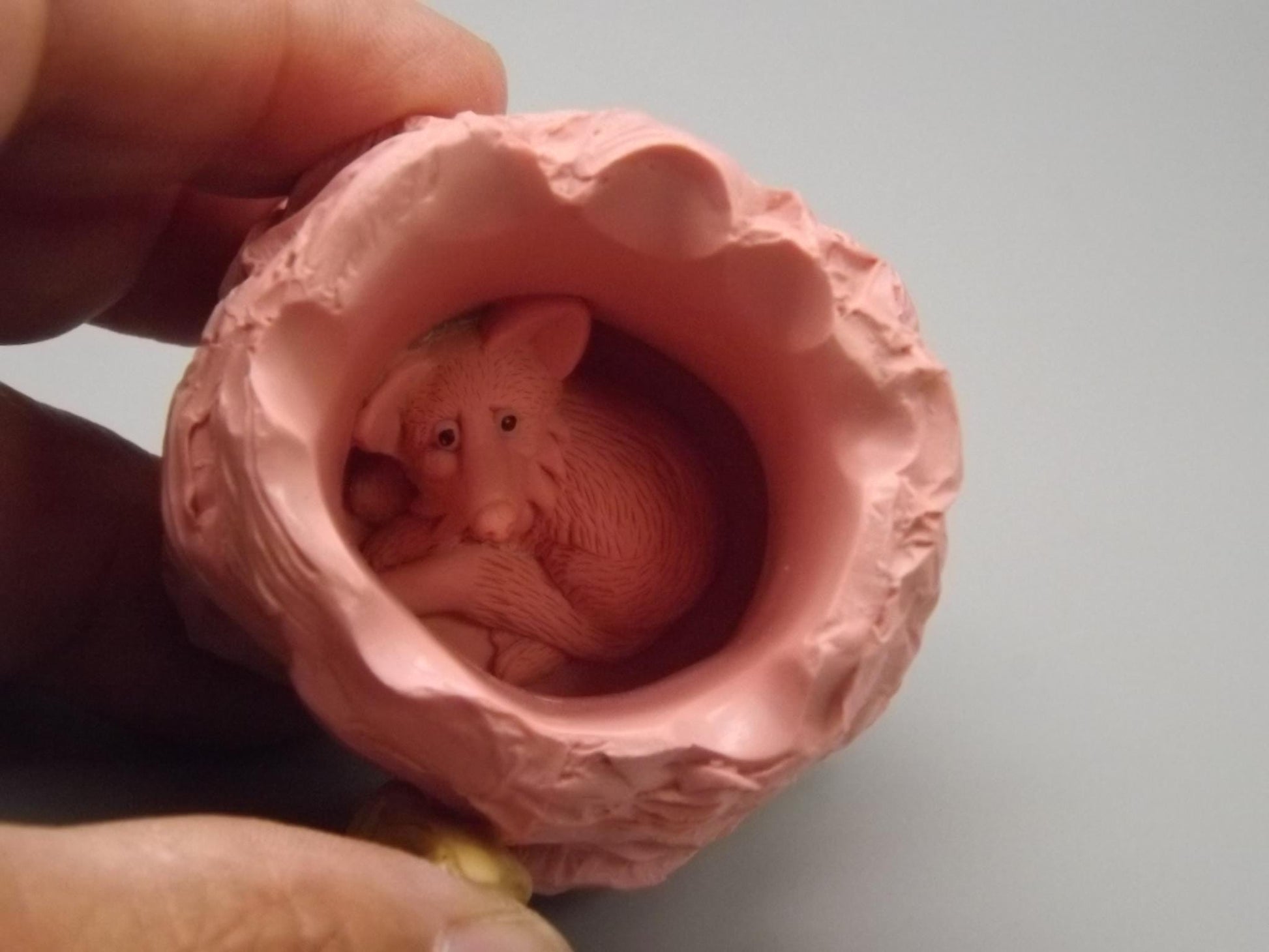 Vintage Harmony Kingdom "Refused-D Collection'" Jest Figurine TJEVo4MT no original box or COA Excellent condition. Pink with Alligator type.