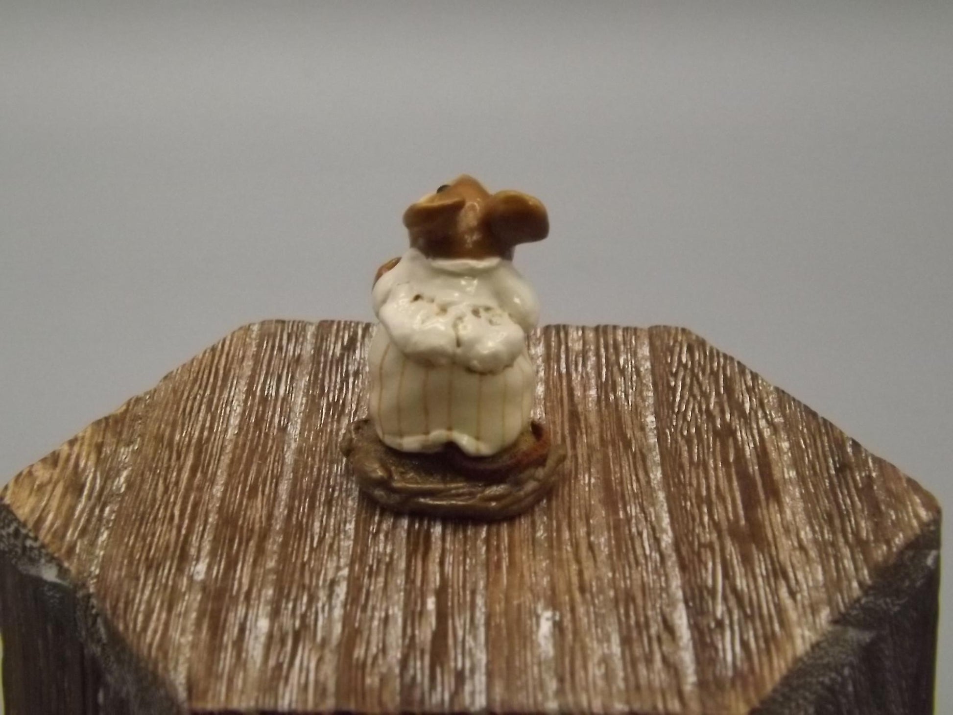 Vintage Wee Forest Folk Mouse Figurine: The Collector's Piece (1998) Hand Painted