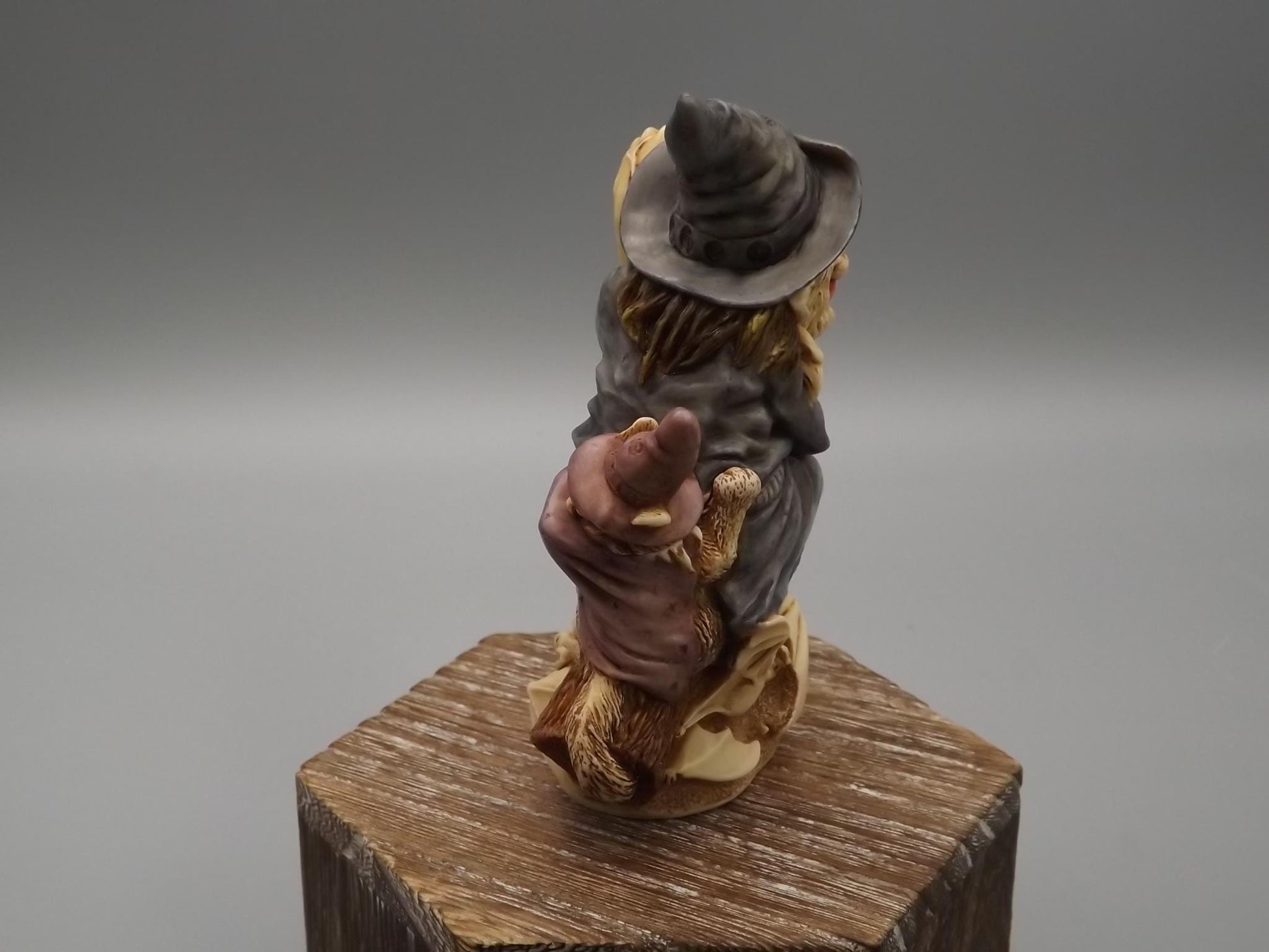 Vintage Harmony Kingdom Witching Time Figurine: 2002 Event Piece with Box