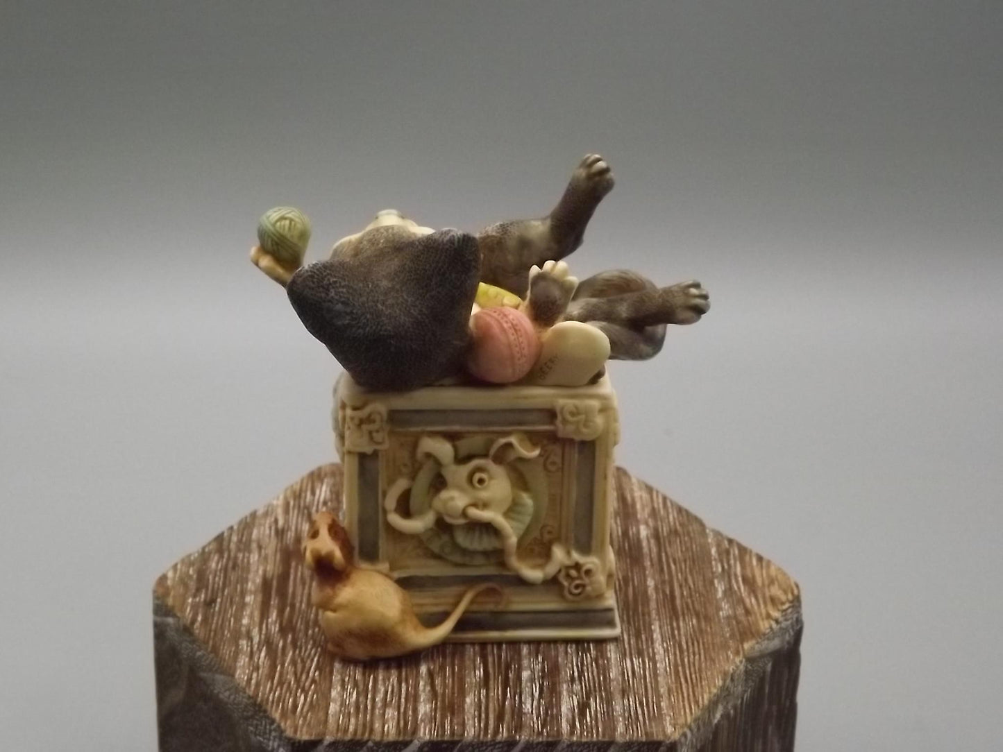 Vintage Harmony Kingdom Courtenay Jest Figurine: 2002 TJDLCA6 w/ Box & COA