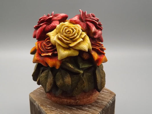 Vintage Harmony Kingdom Rose Party Figurine: Limited Edition #4946/5000