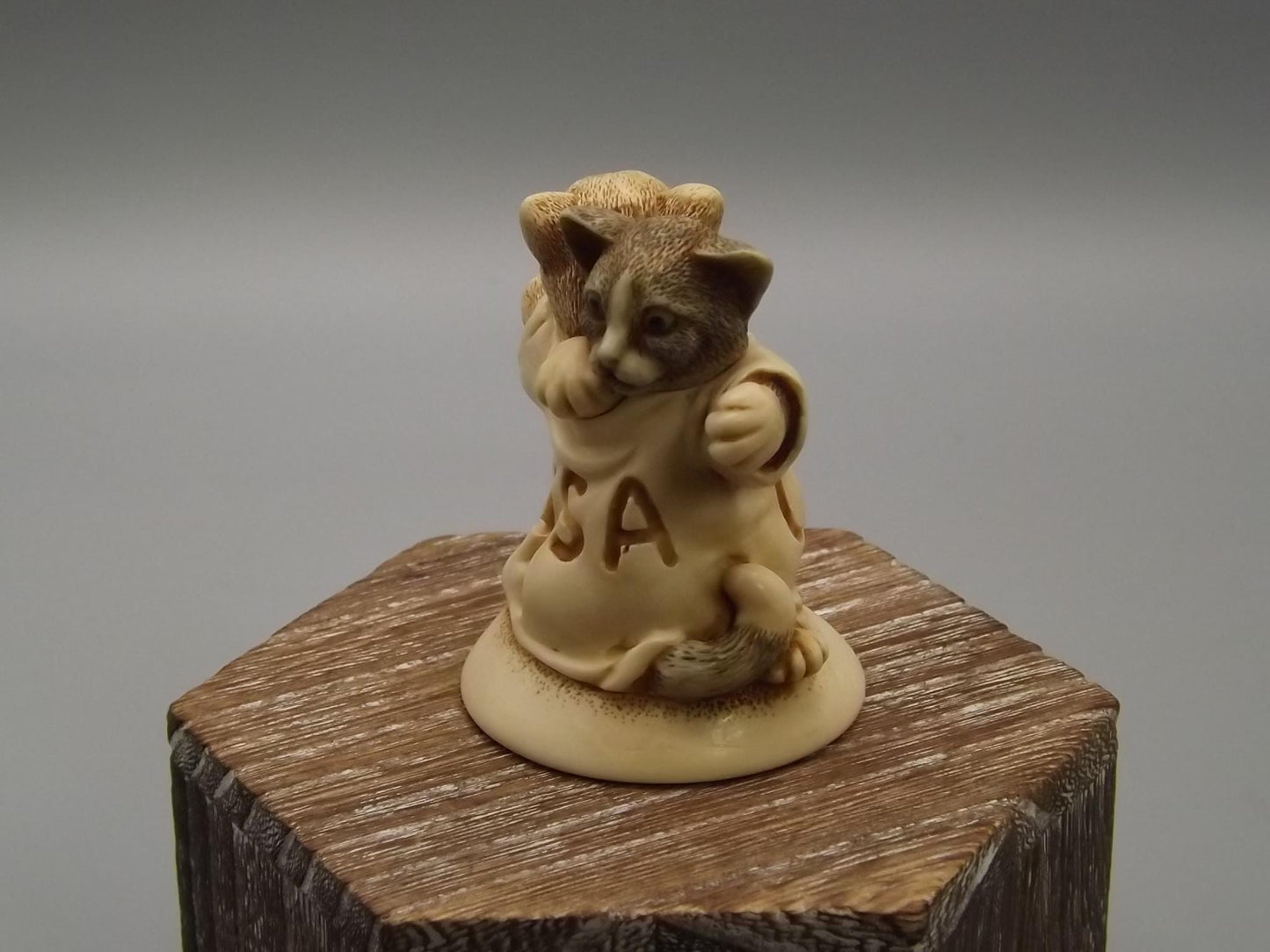 Harmony Kingdom Stuffed Shirt: Cats in UK/USA Tee, Box & COA