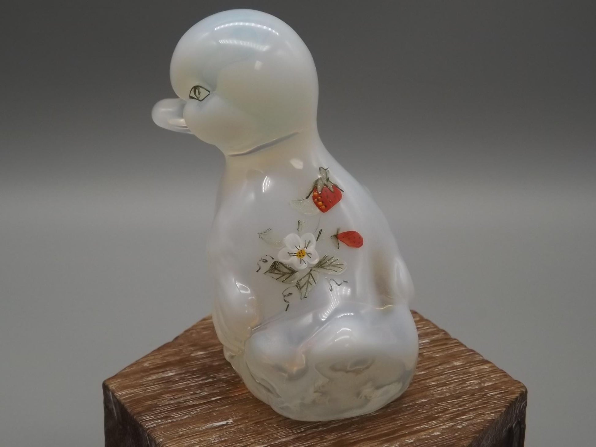 Vintage Fenton Hand-Painted Duckling Figurine: Signed Glass Art, 1970s