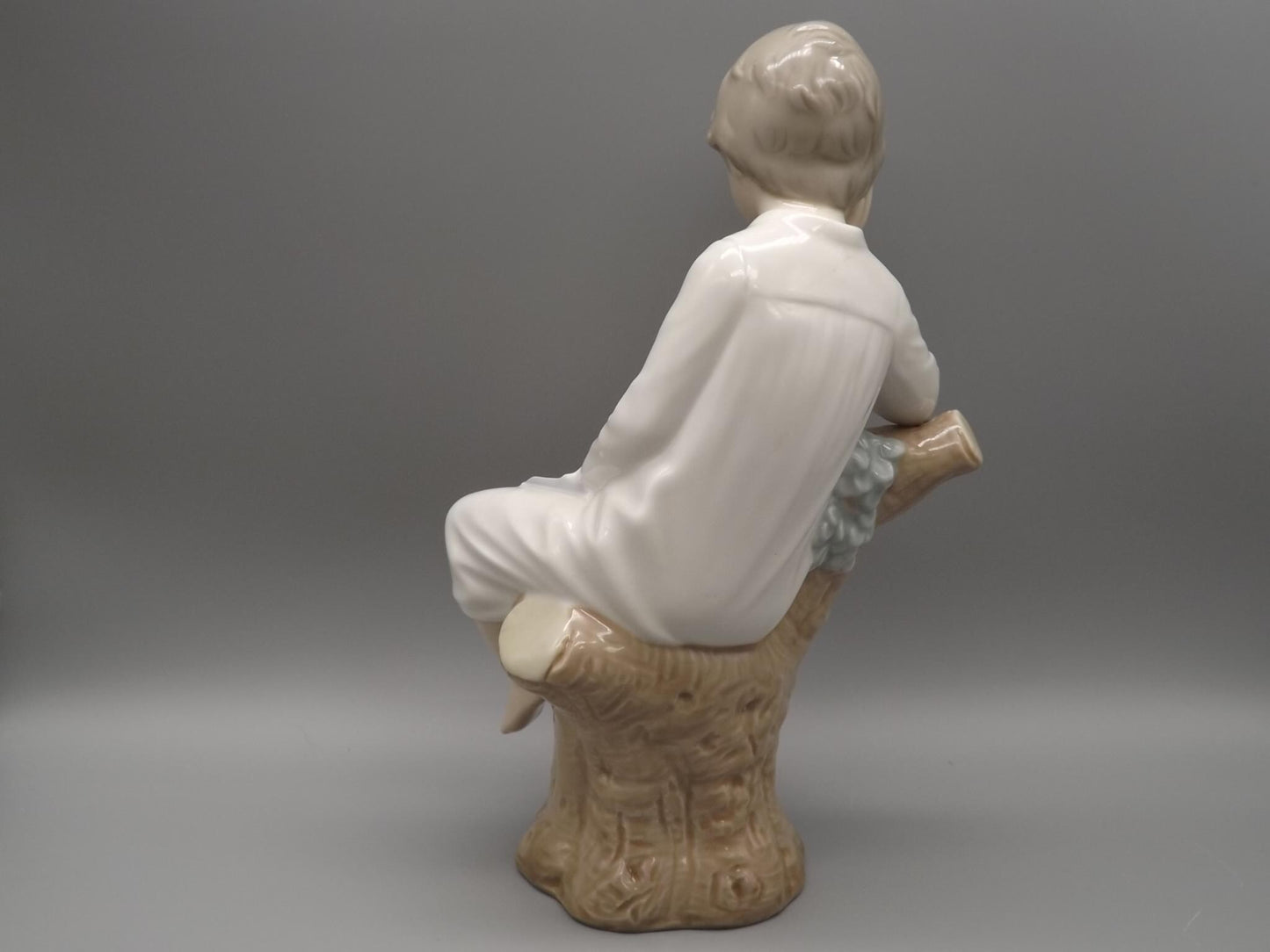 Vintage Lladro "Thinker, Little Boy" Figurine #4876 (1974) with Original Box