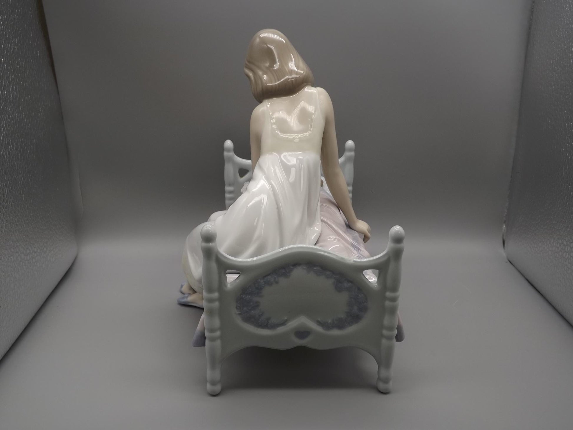 Vintage Lladro "Sleep Tight" Figurine #5900: Mother and Son, 1992