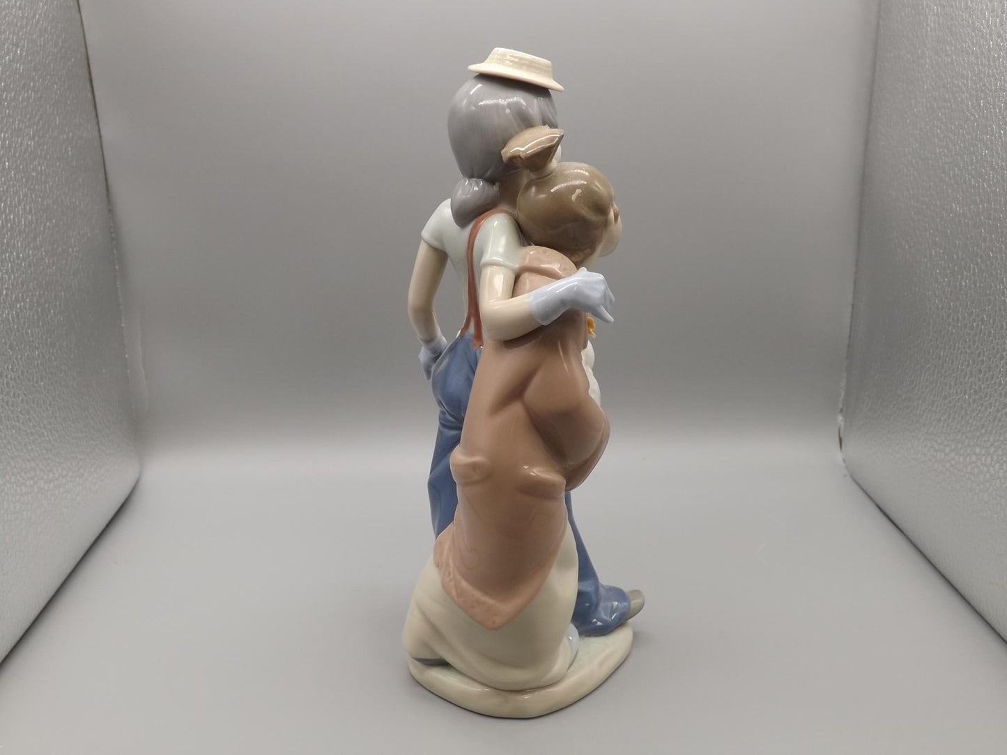 Vintage Lladro "Pals Forever" Figurine: Clown, Girl & Puppies, #7686 (Original Box)