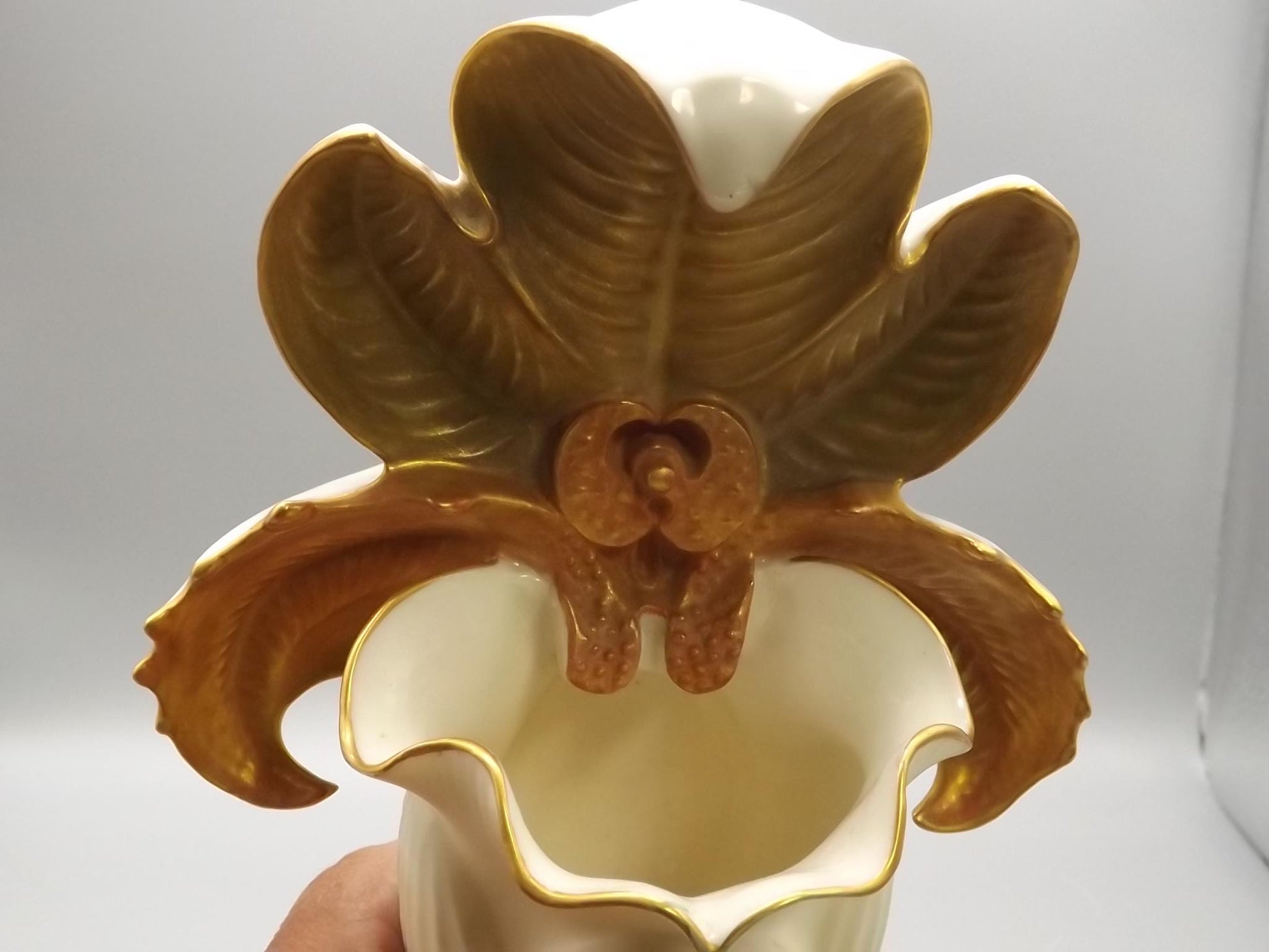 Vintage 1886 Royal Worcester Wall Pocket in excellent condition. An absolutely incredible piece. The date is verified by the markings.