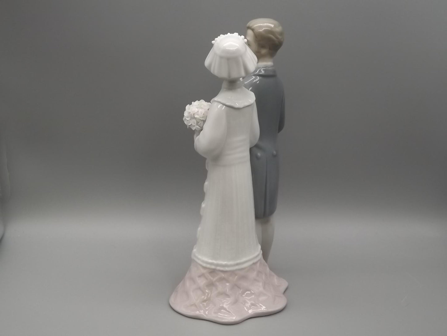 Vintage Lladro Wedding Figurine #4808 - 1972