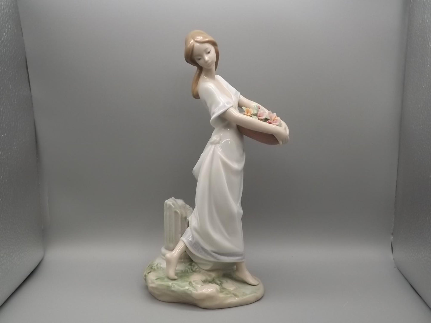Vintage Lladro "Gardens of Athens" Figurine #7704 - Young Lady with Flowers