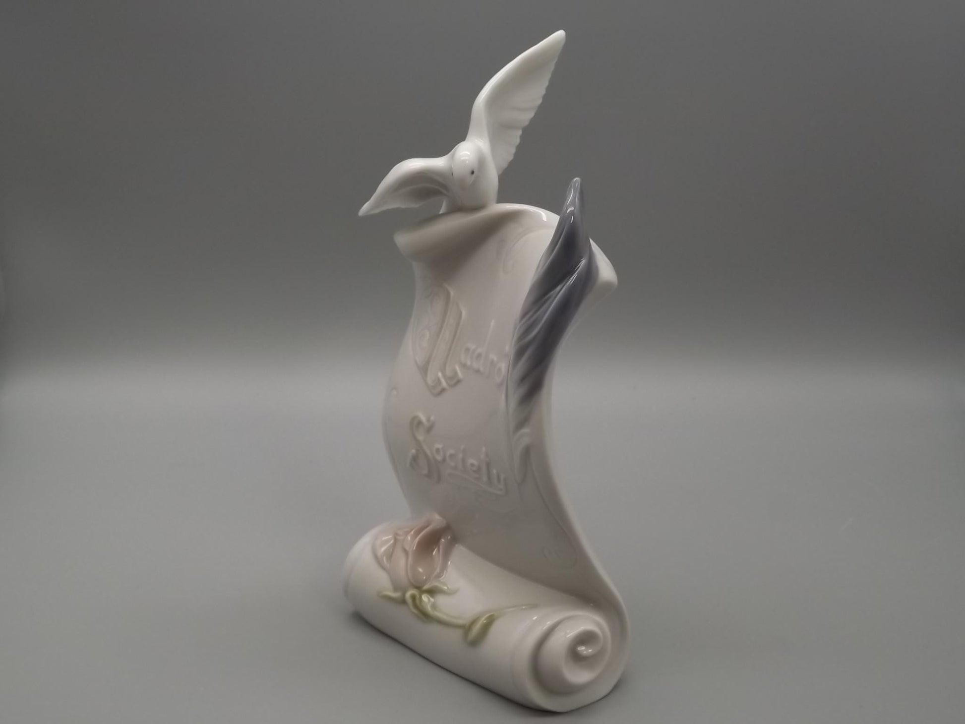 Vintage Lladro Society Figurine: Art Brings Us Together, Dove & Scroll #7767