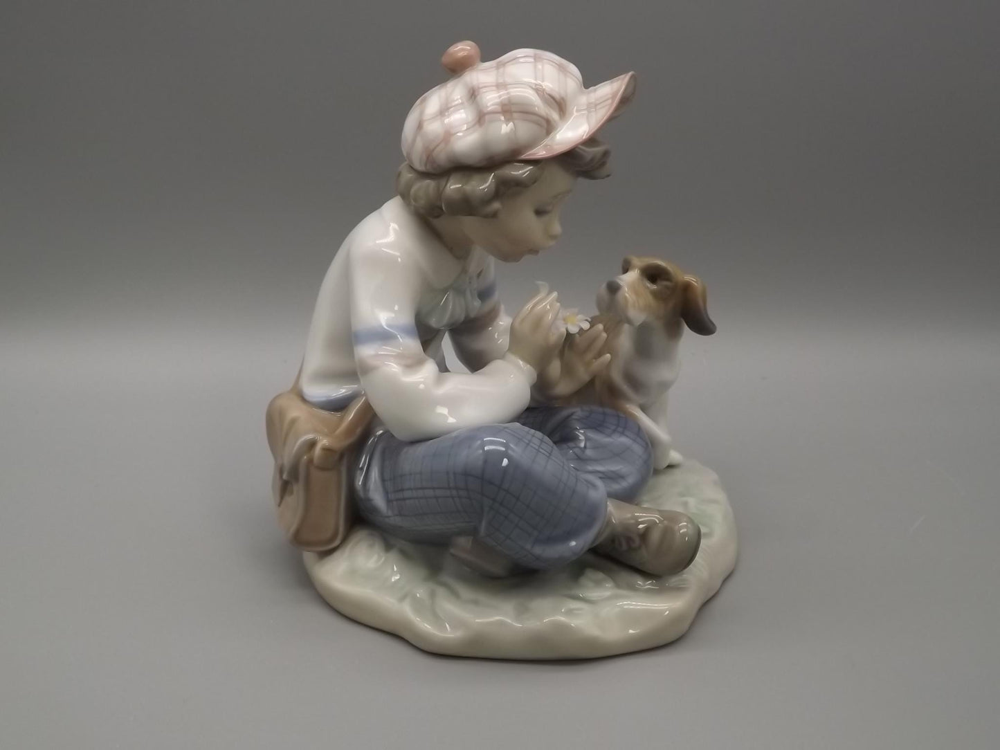 Vintage Lladro Figurine "I Hope She Does" #5450 - Boy with Daisy, Original Box
